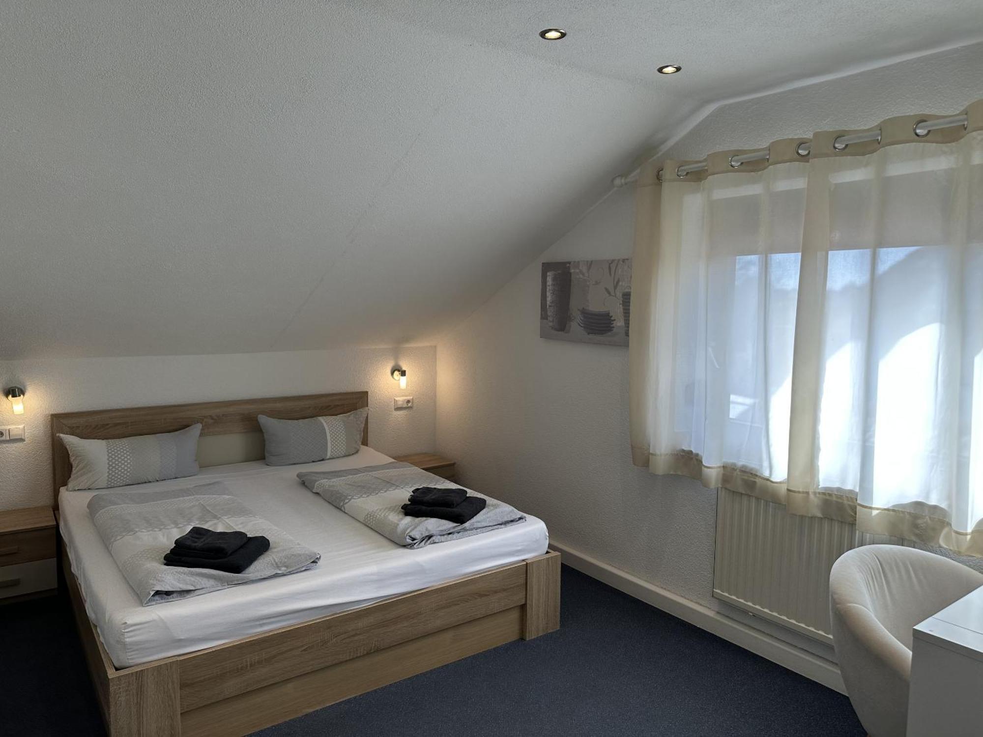 Double Room Private Bathroom