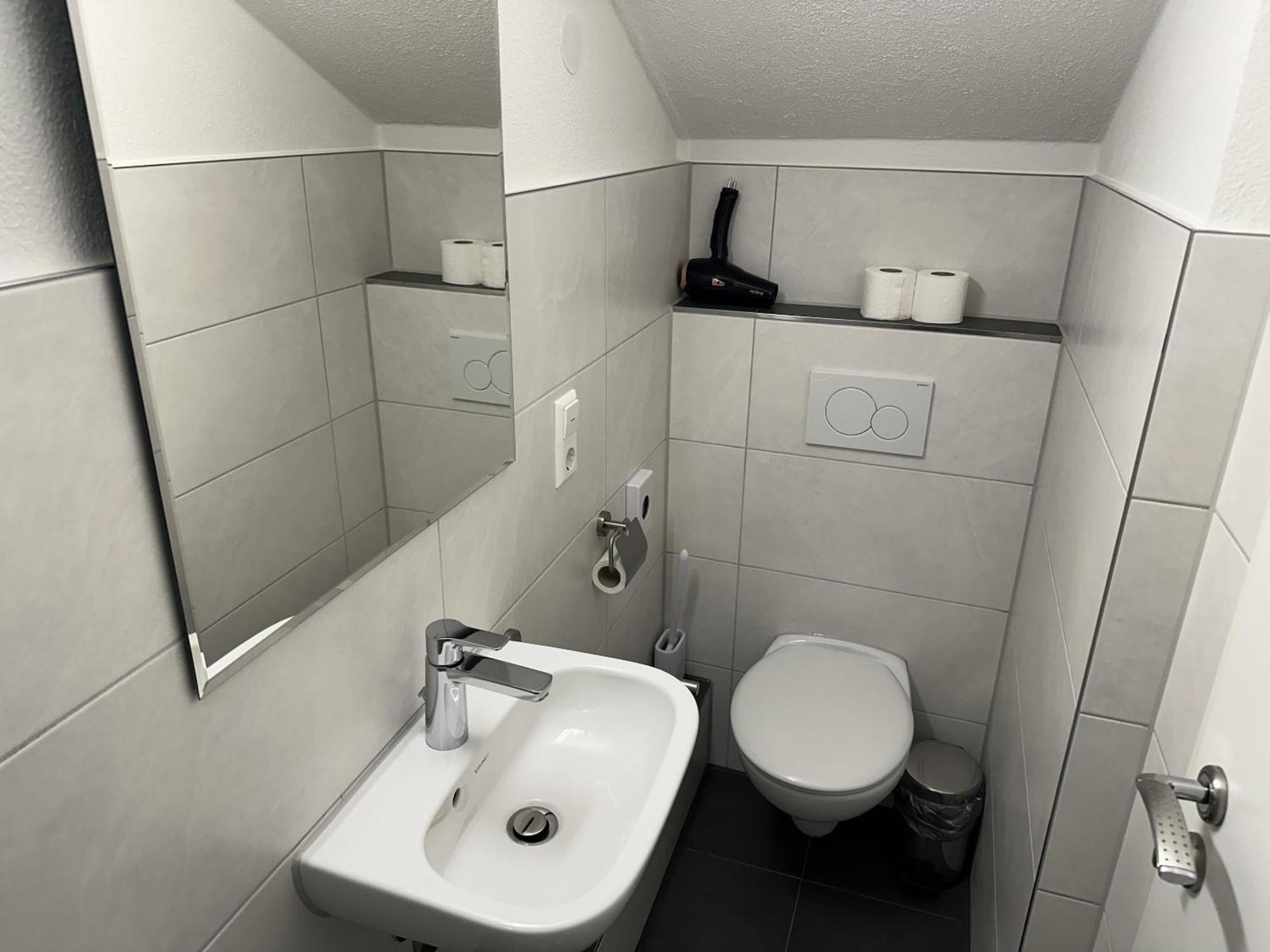 Double Room Private Bathroom