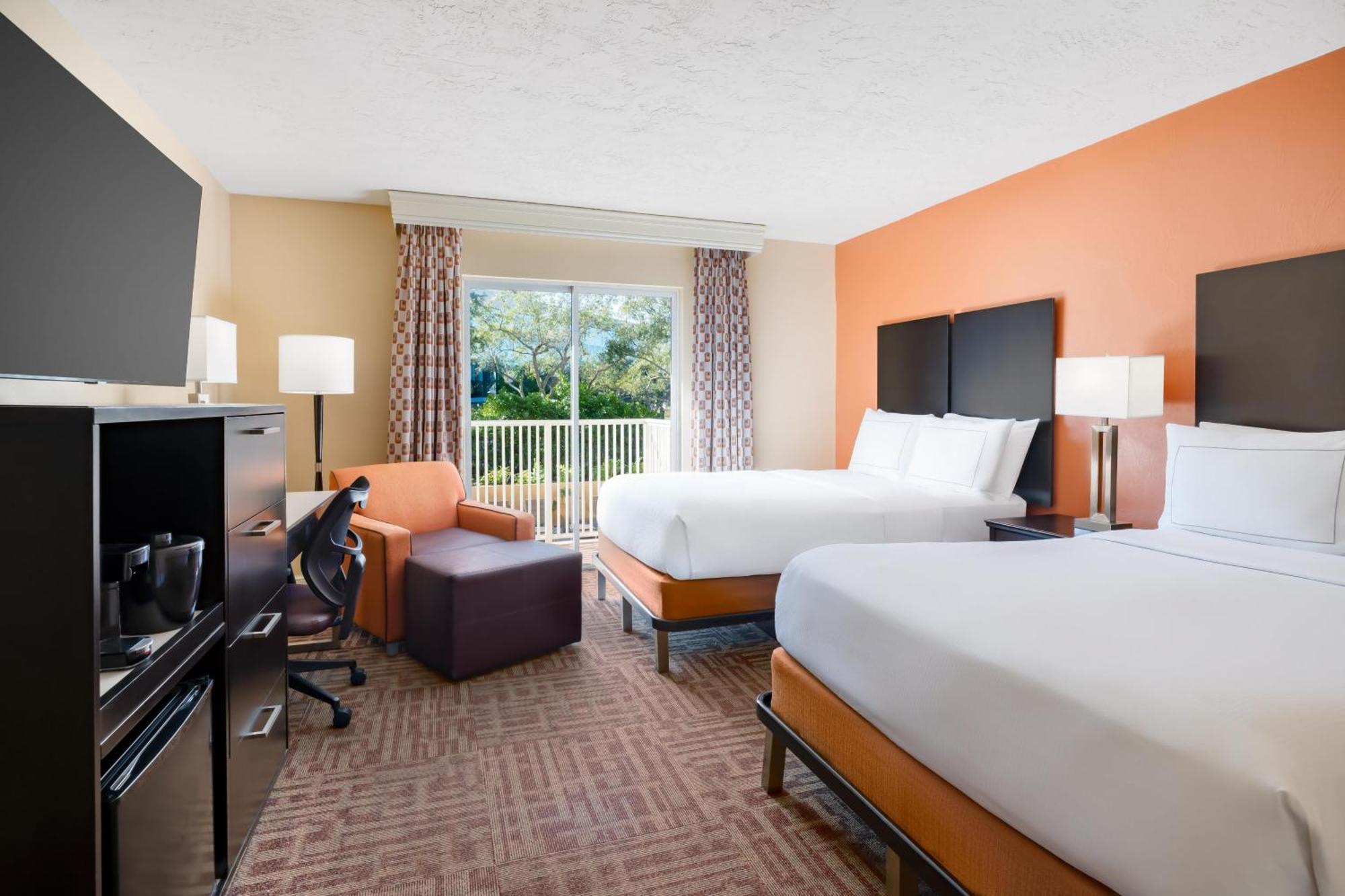 Double Room Two Double Beds Balcony