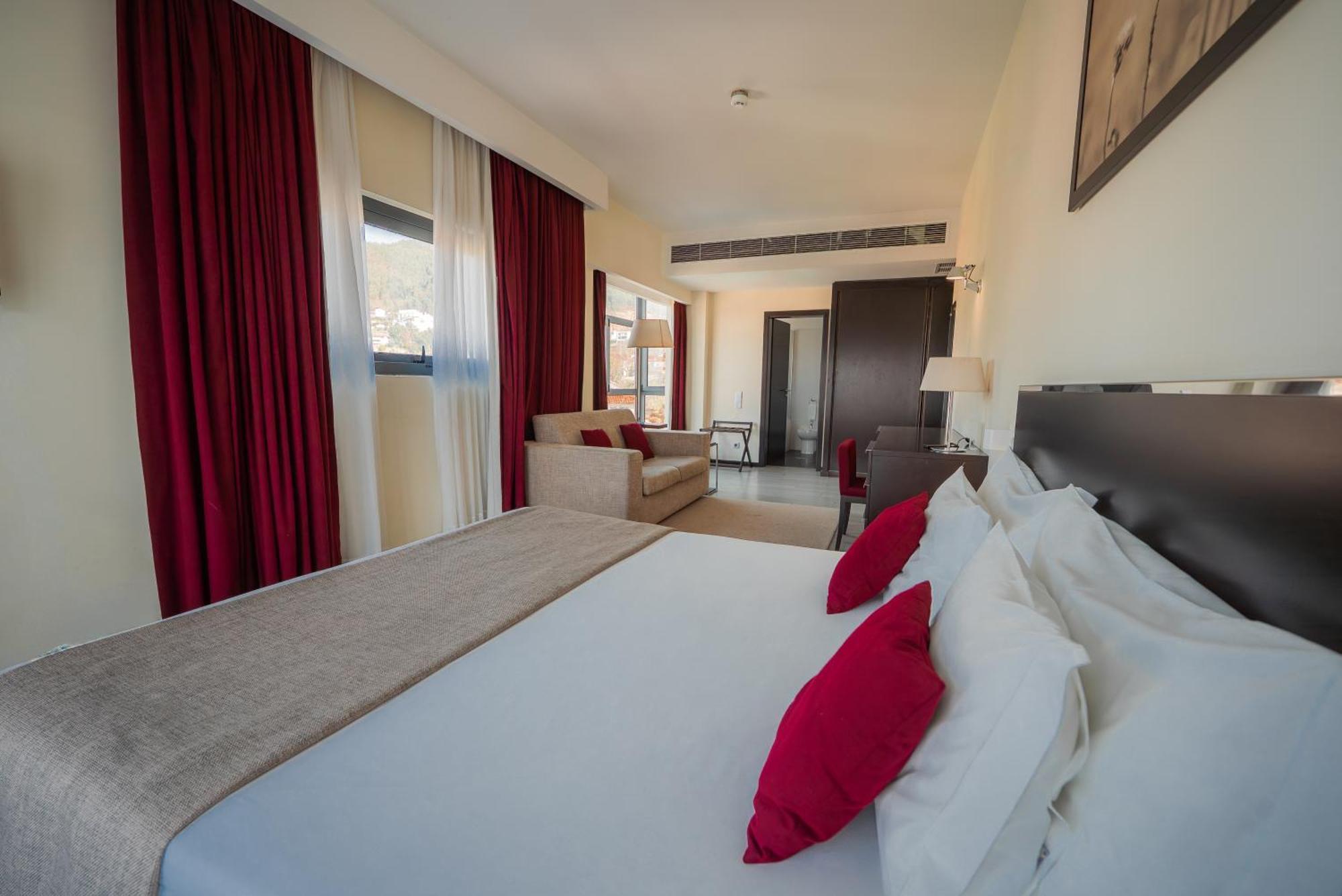 Suite South