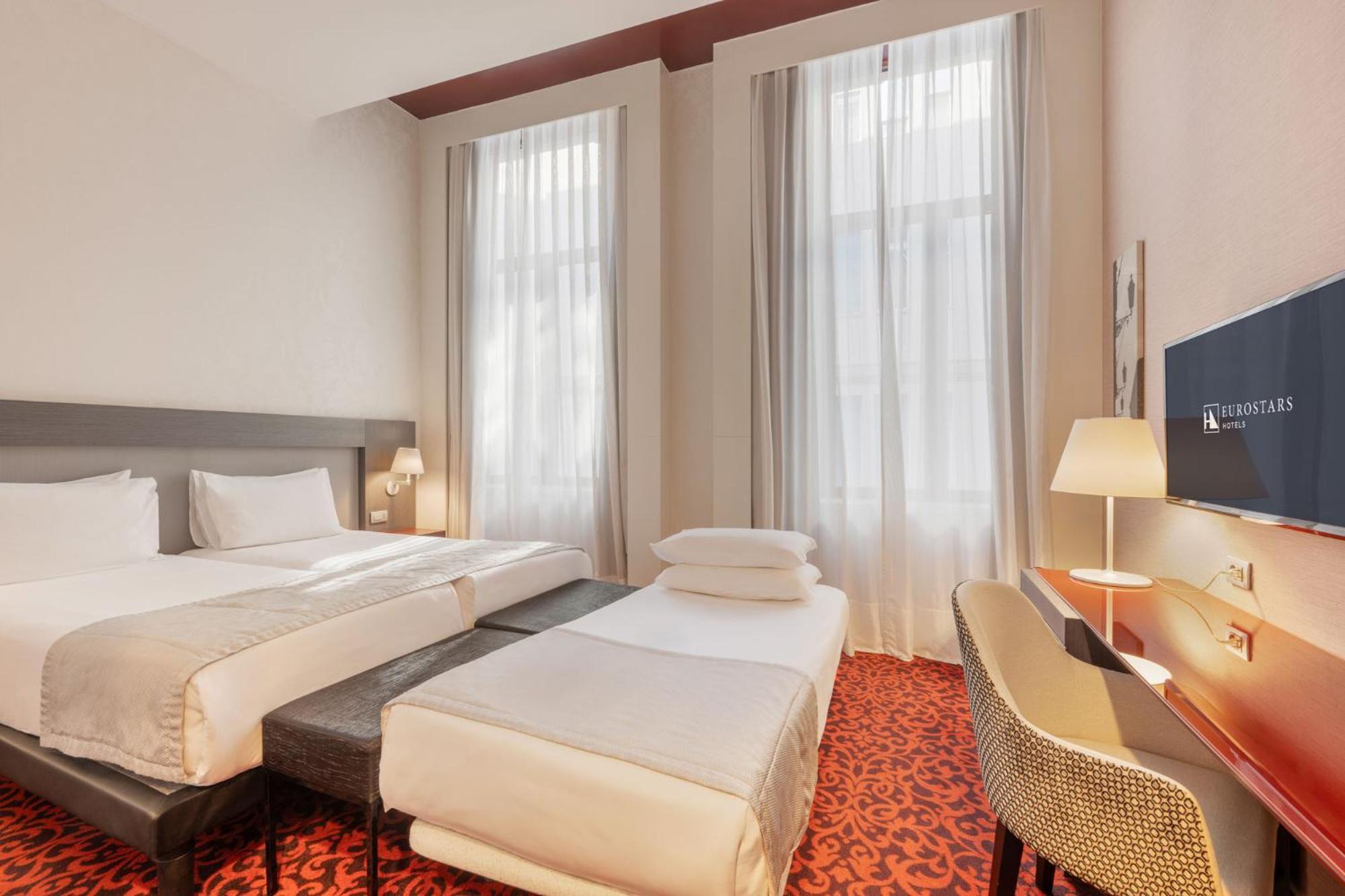 Deluxe Double Room Extra Bed