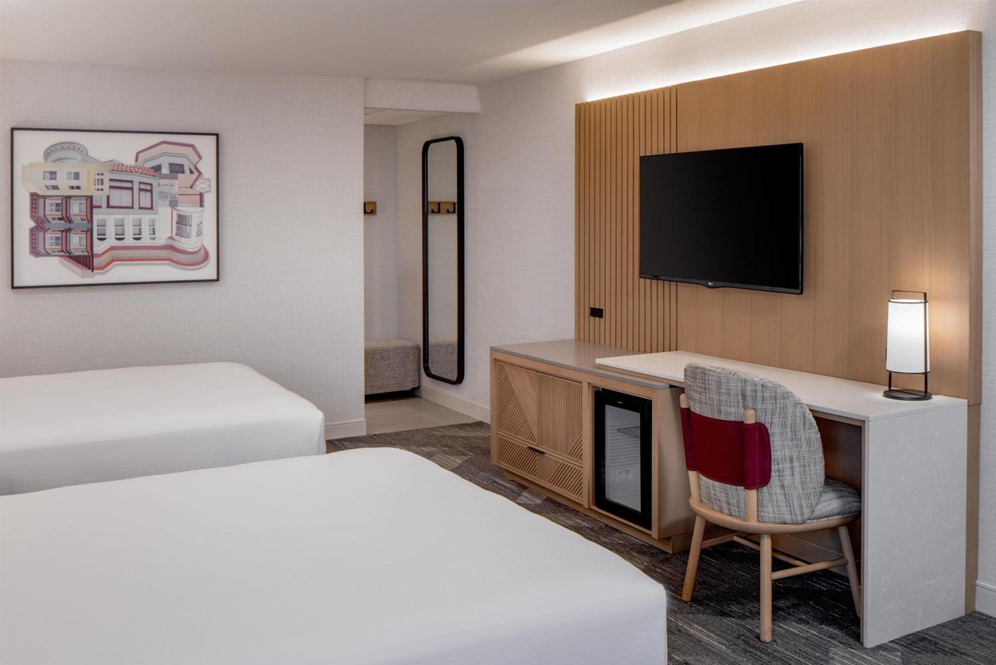 Queen Room Two Queen Beds Bay View