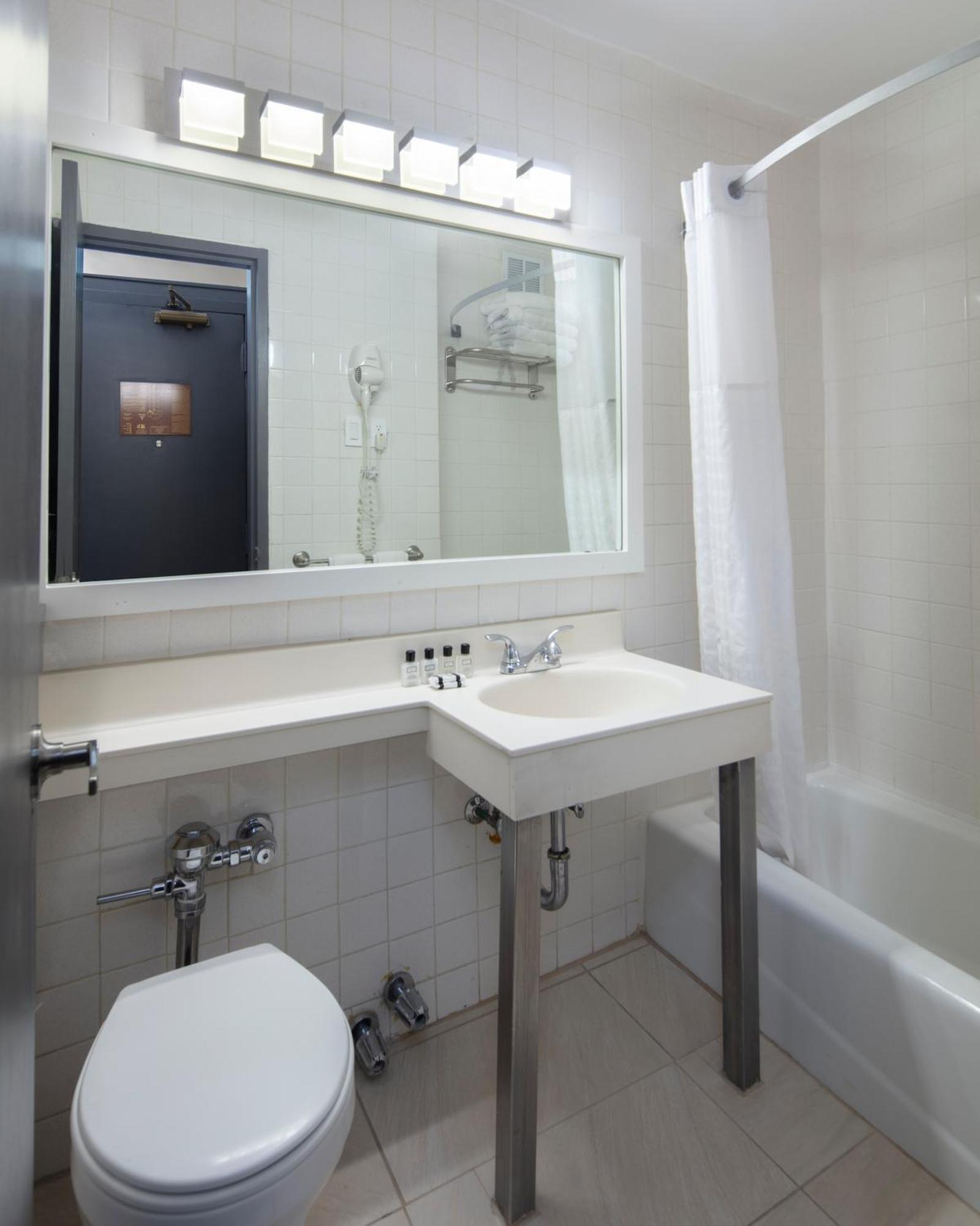 Double Room Two Double Beds Non-Smoking