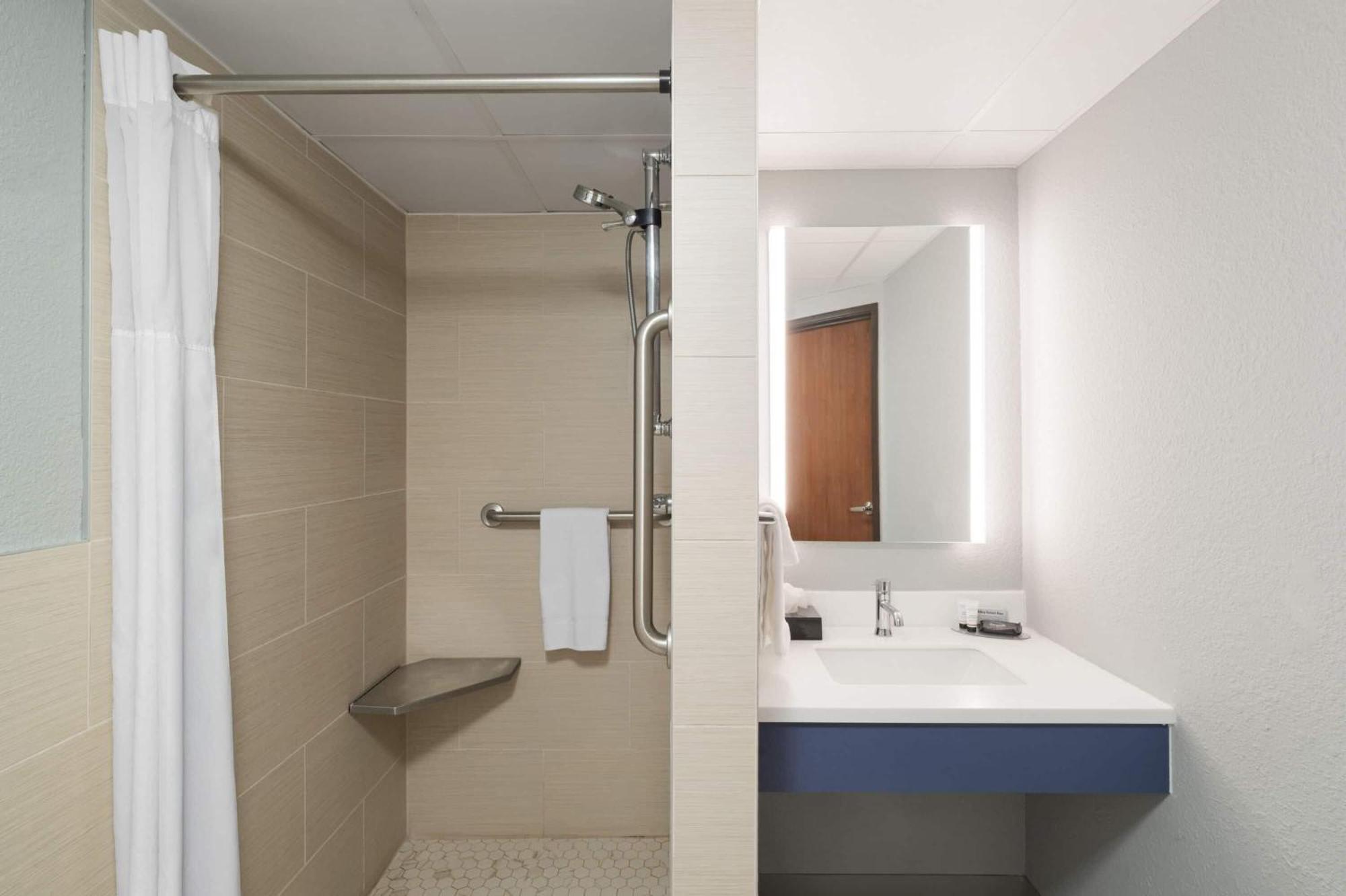 Double Room Two Double Beds Mobility Accessible or Pet-Friendly Non-Smoking