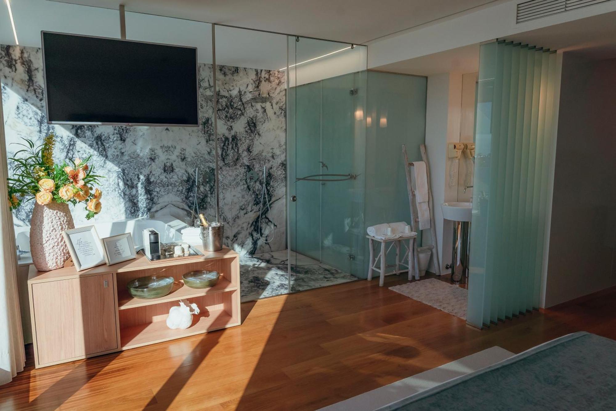 Deluxe Suite Sea View
