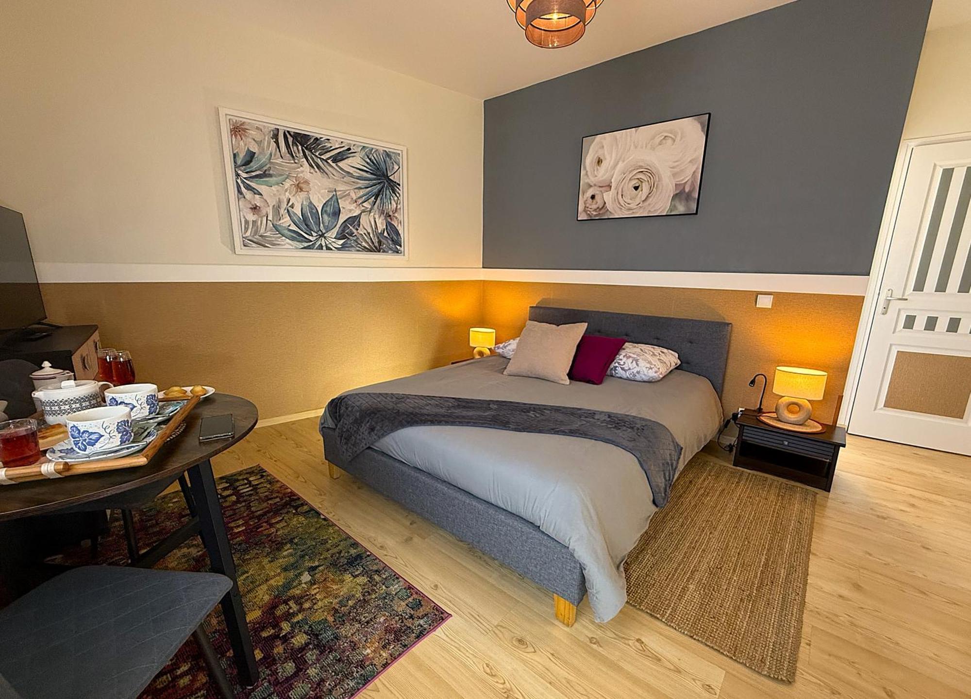 Deluxe Queen Room