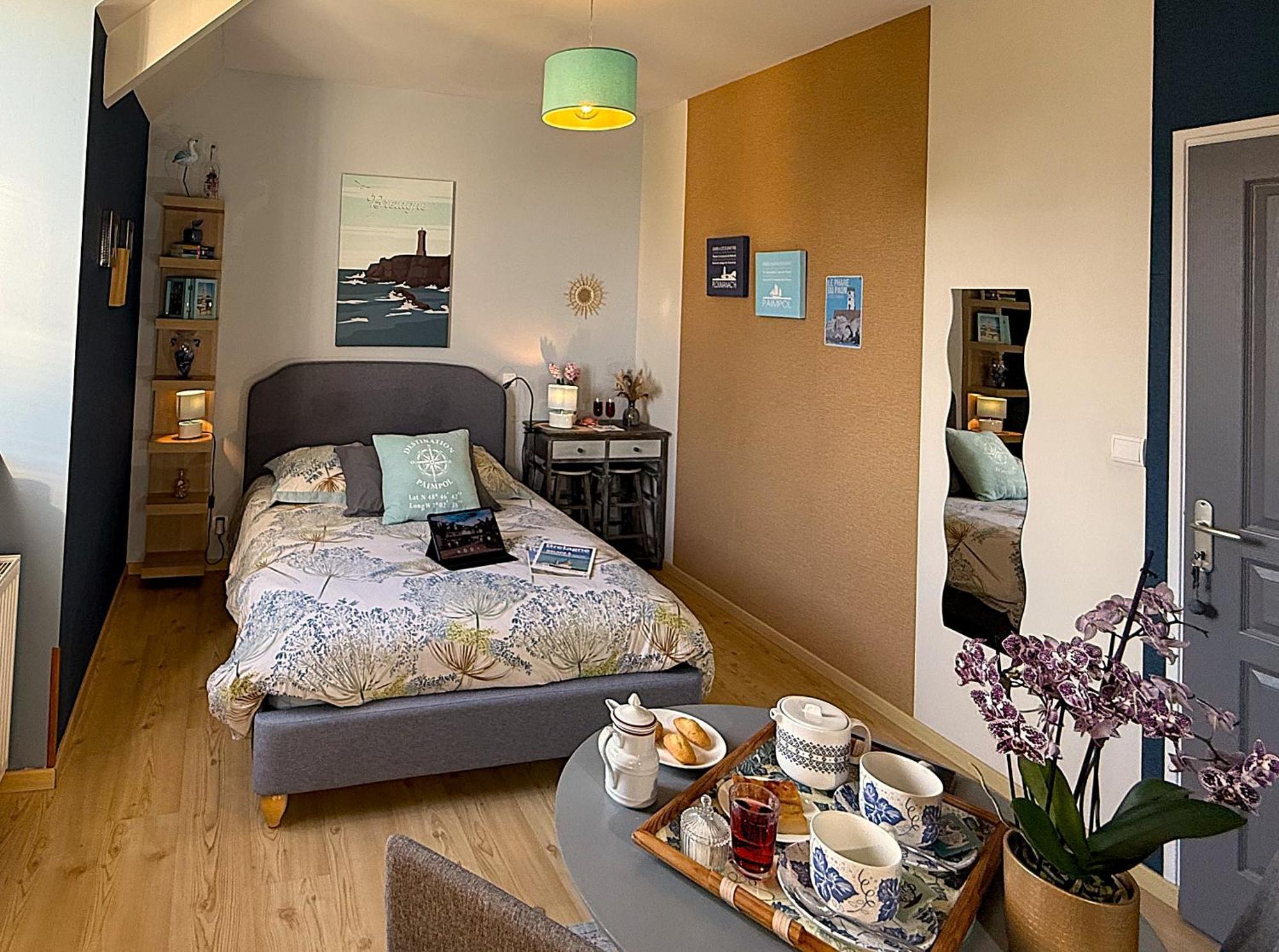 Deluxe Double Room Side Sea View