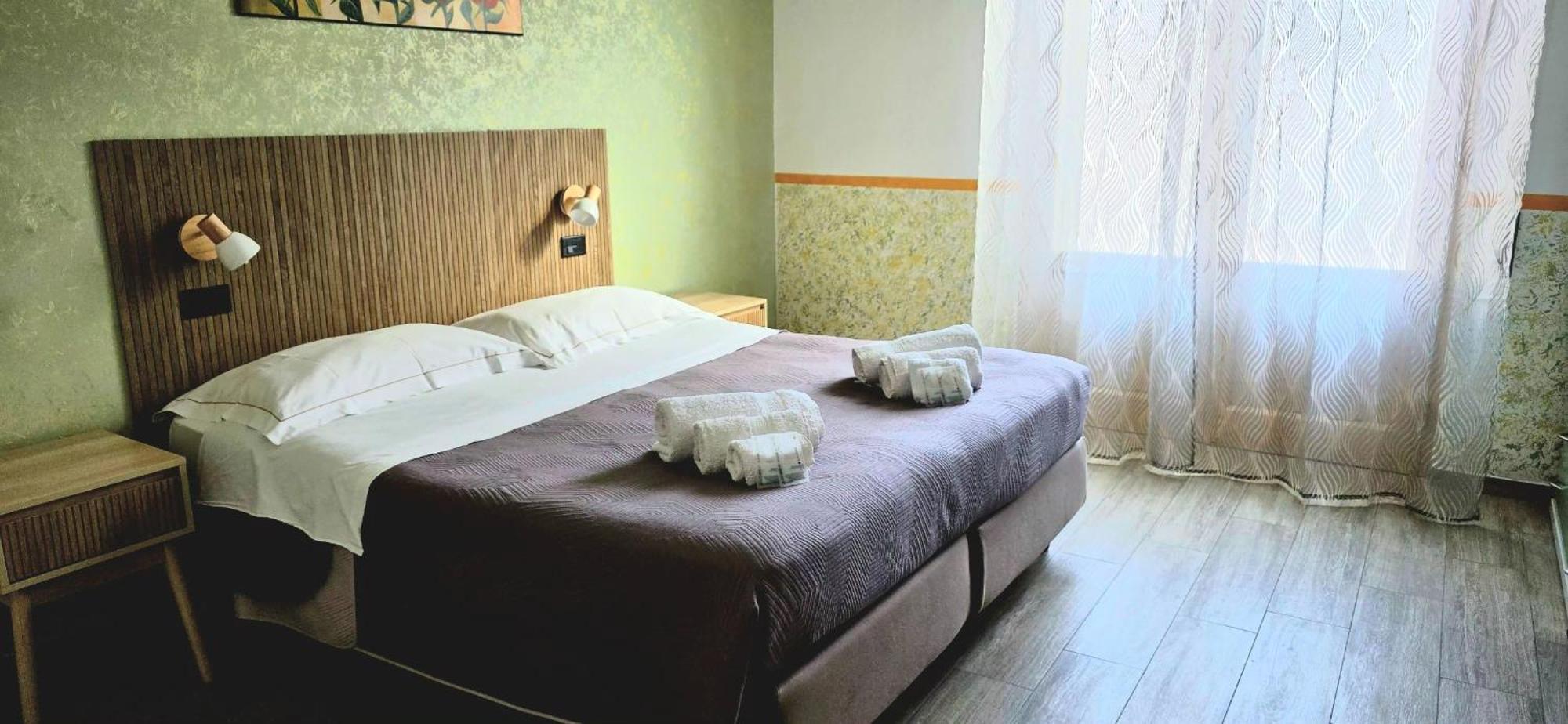 Double Room Private External Bathroom