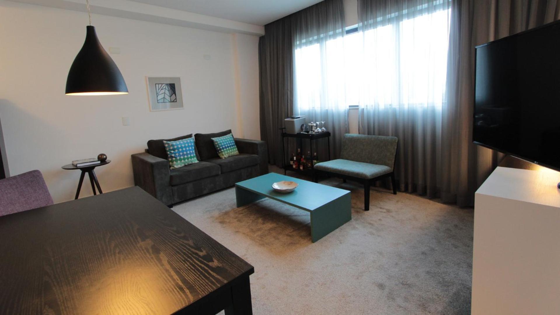 Premium Suite