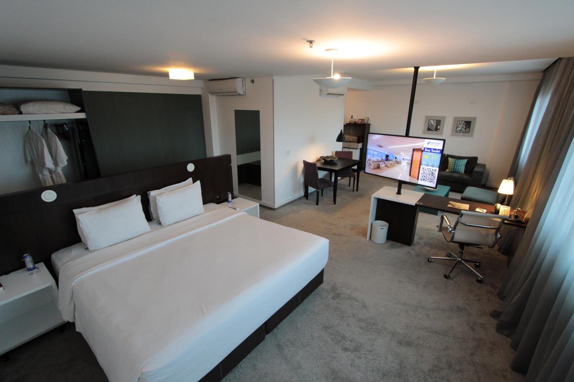 Premium Suite