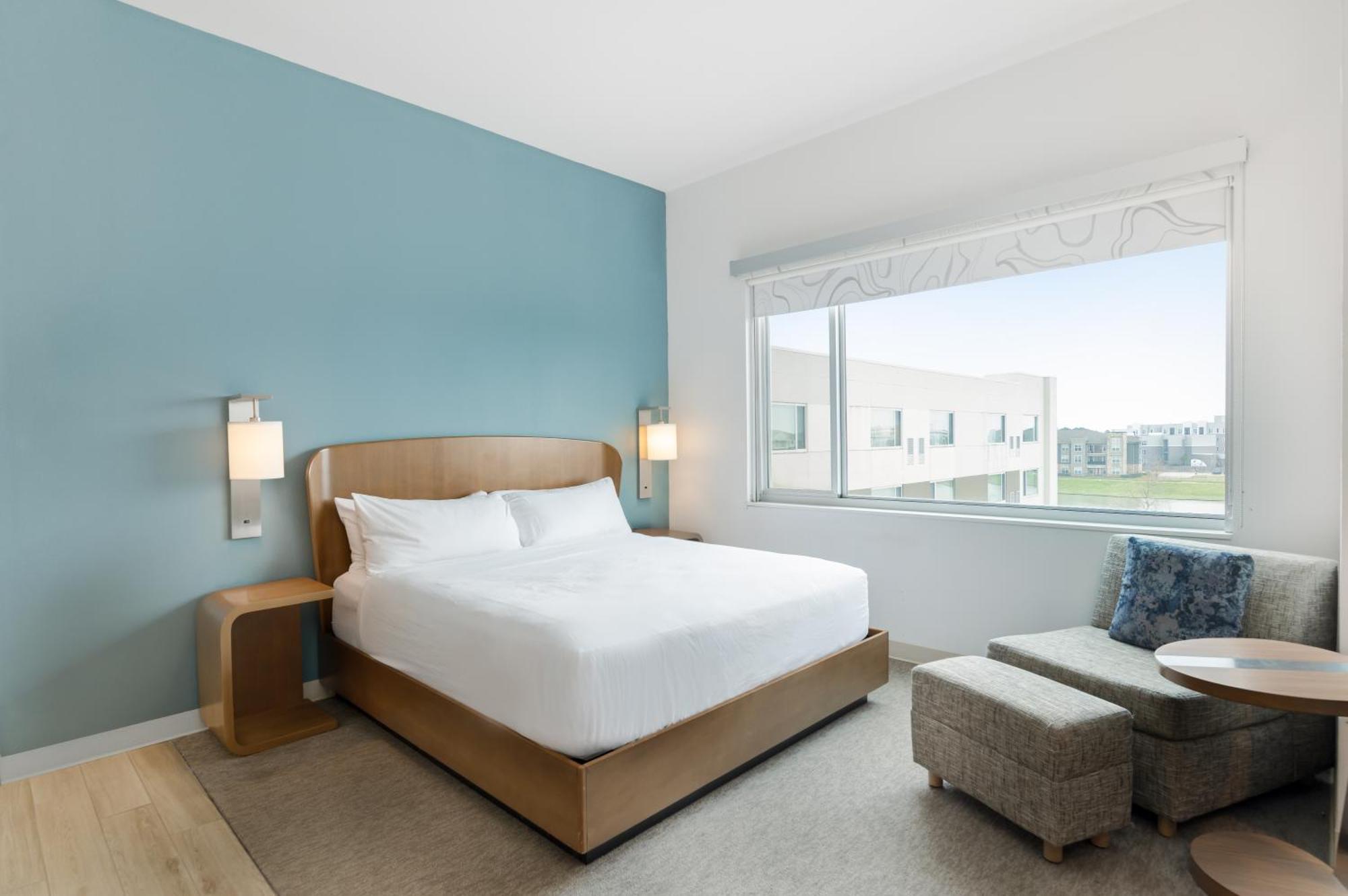 Guest Room 1 King