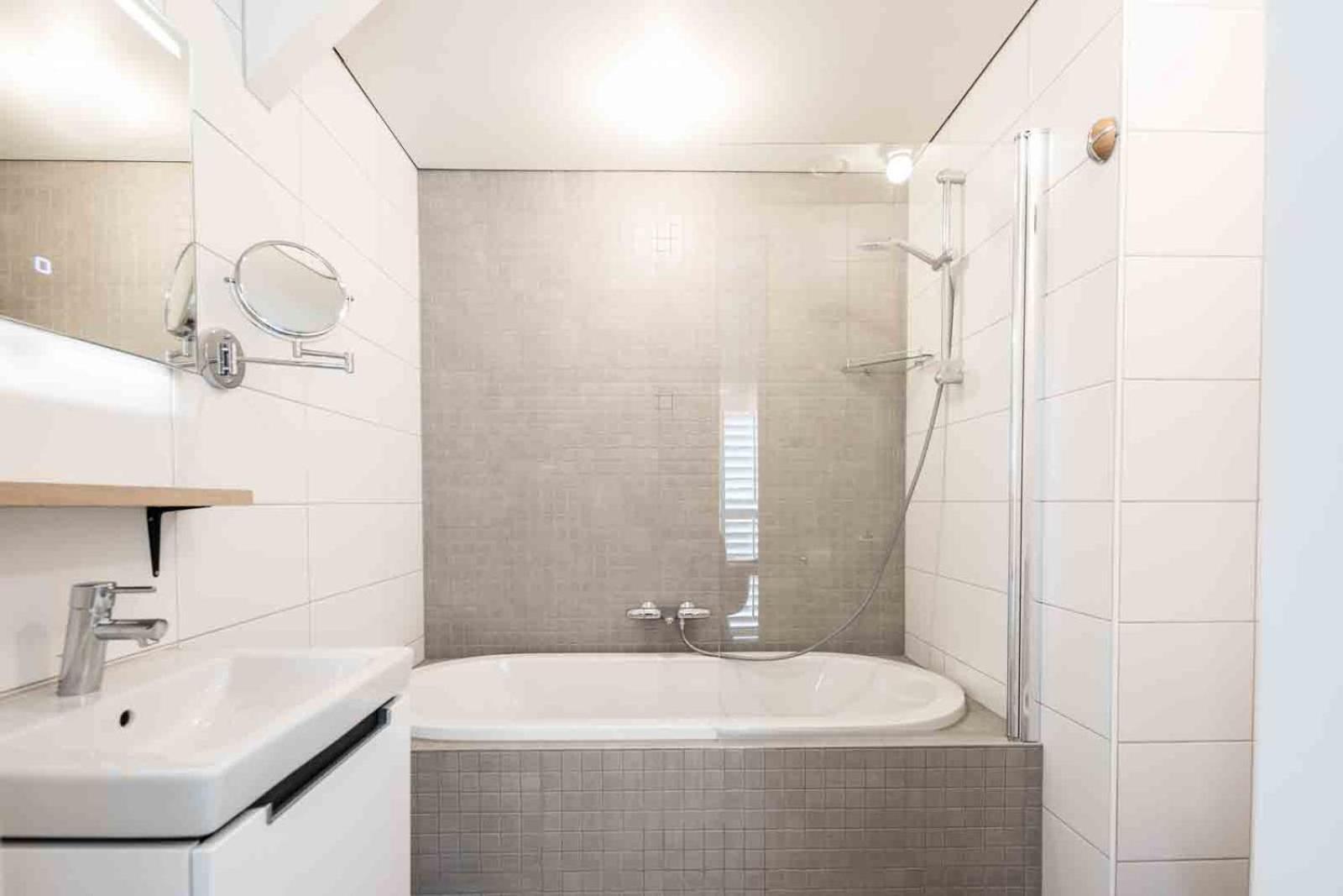 Suite kitchenette harbour view
