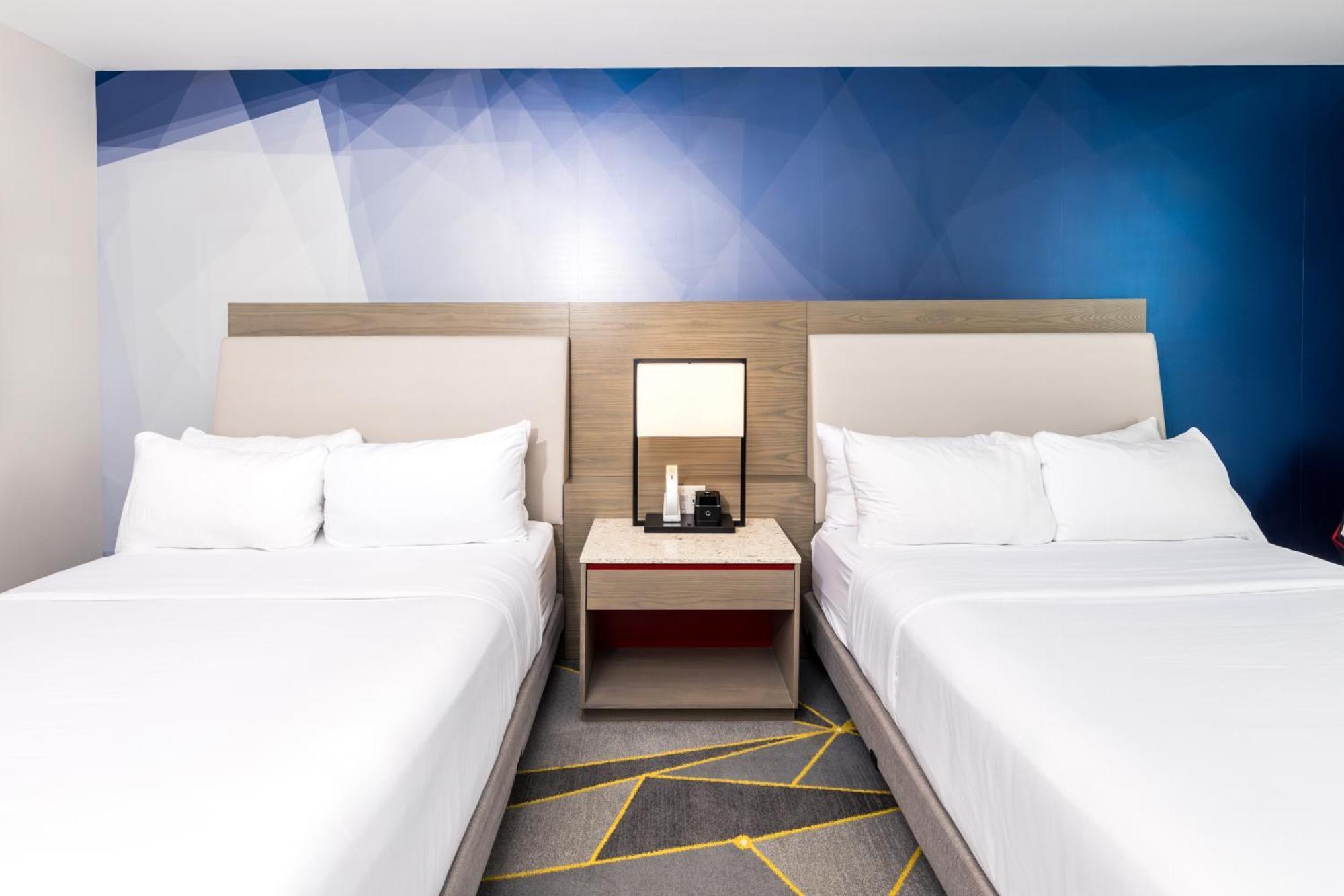 Queen Room City View