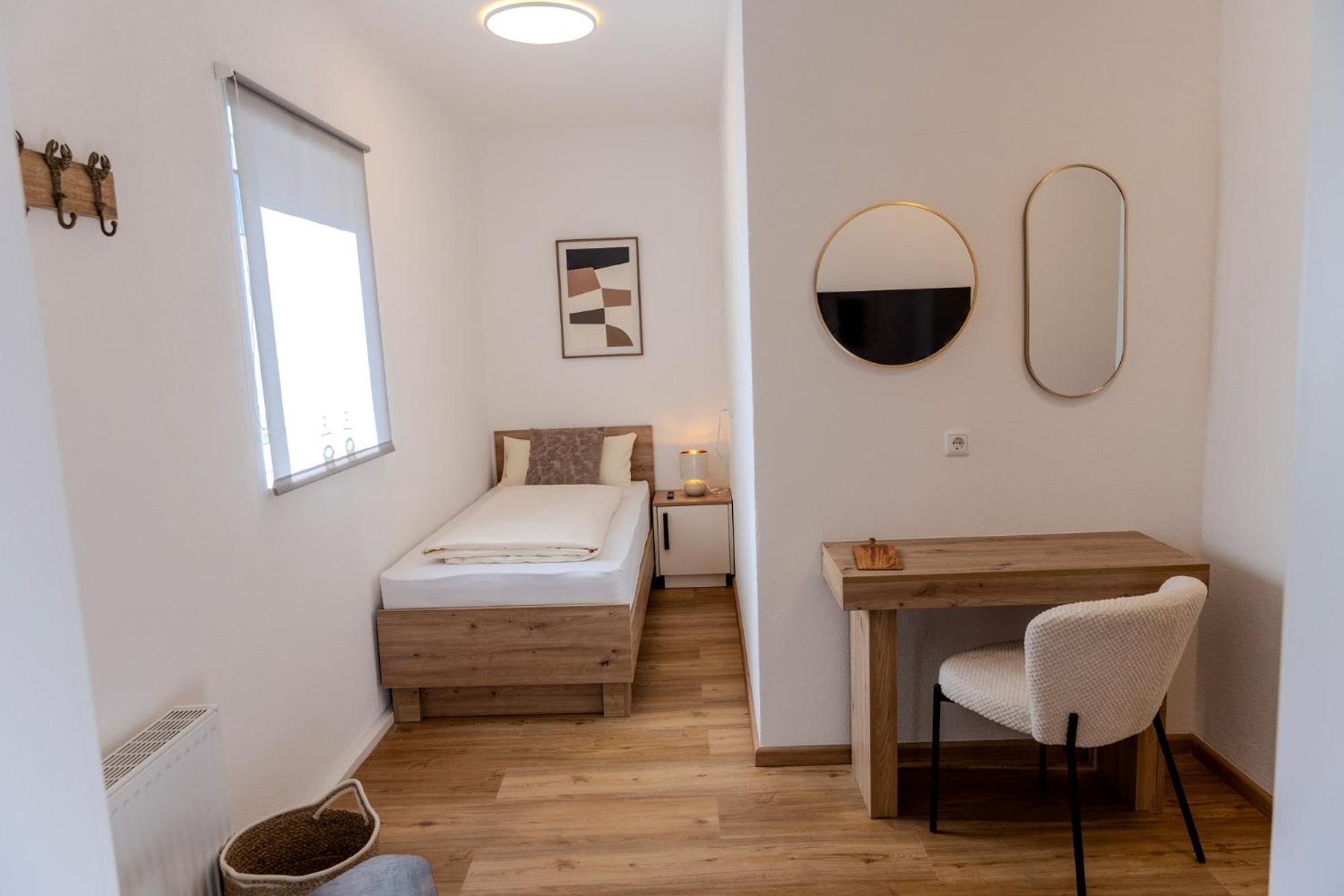 Single Room Private External Bathroom