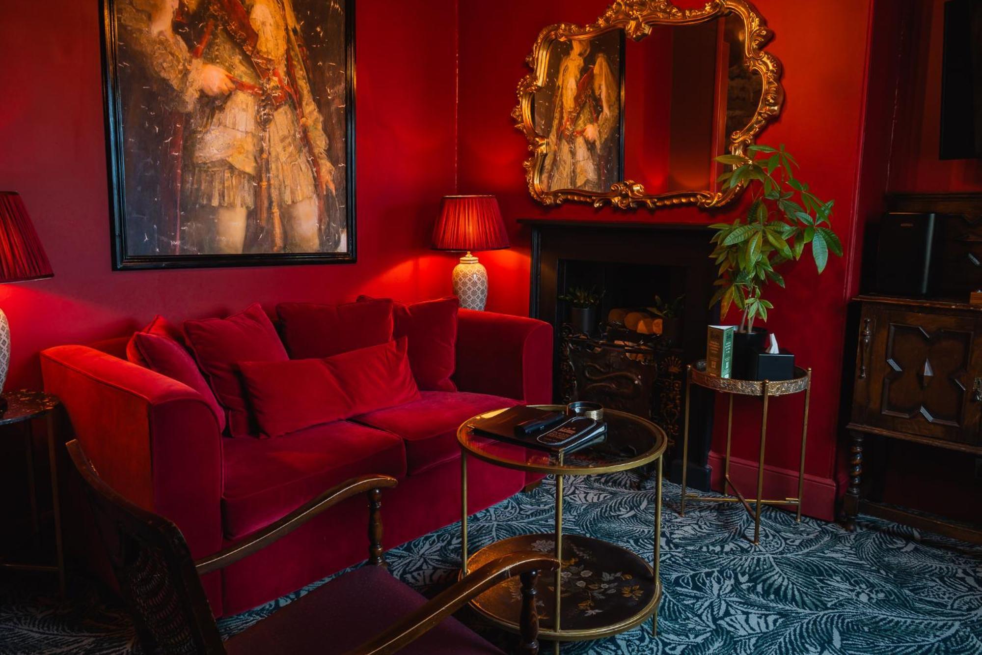 Superior Suite Lounge