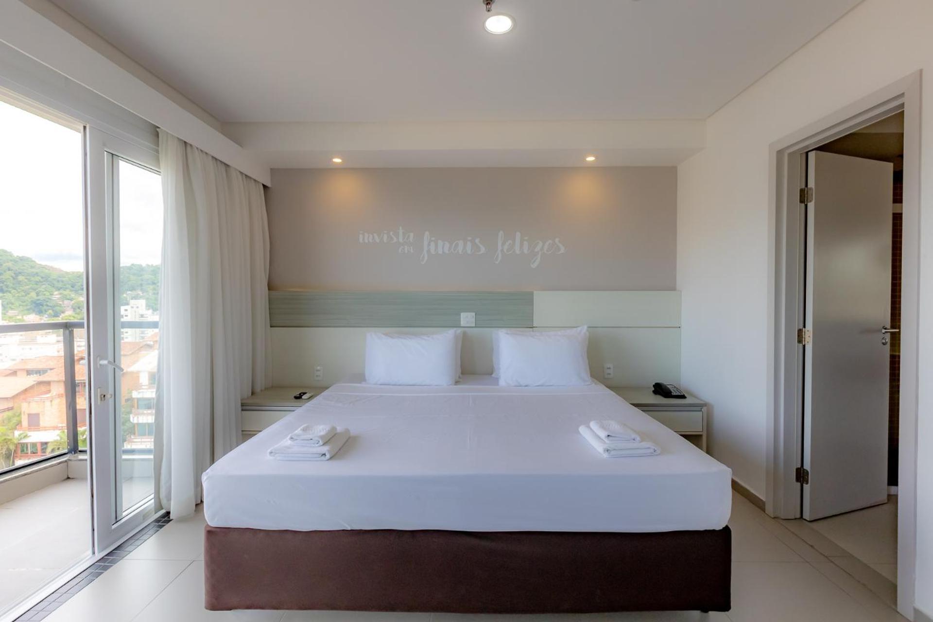Triple Room Bath