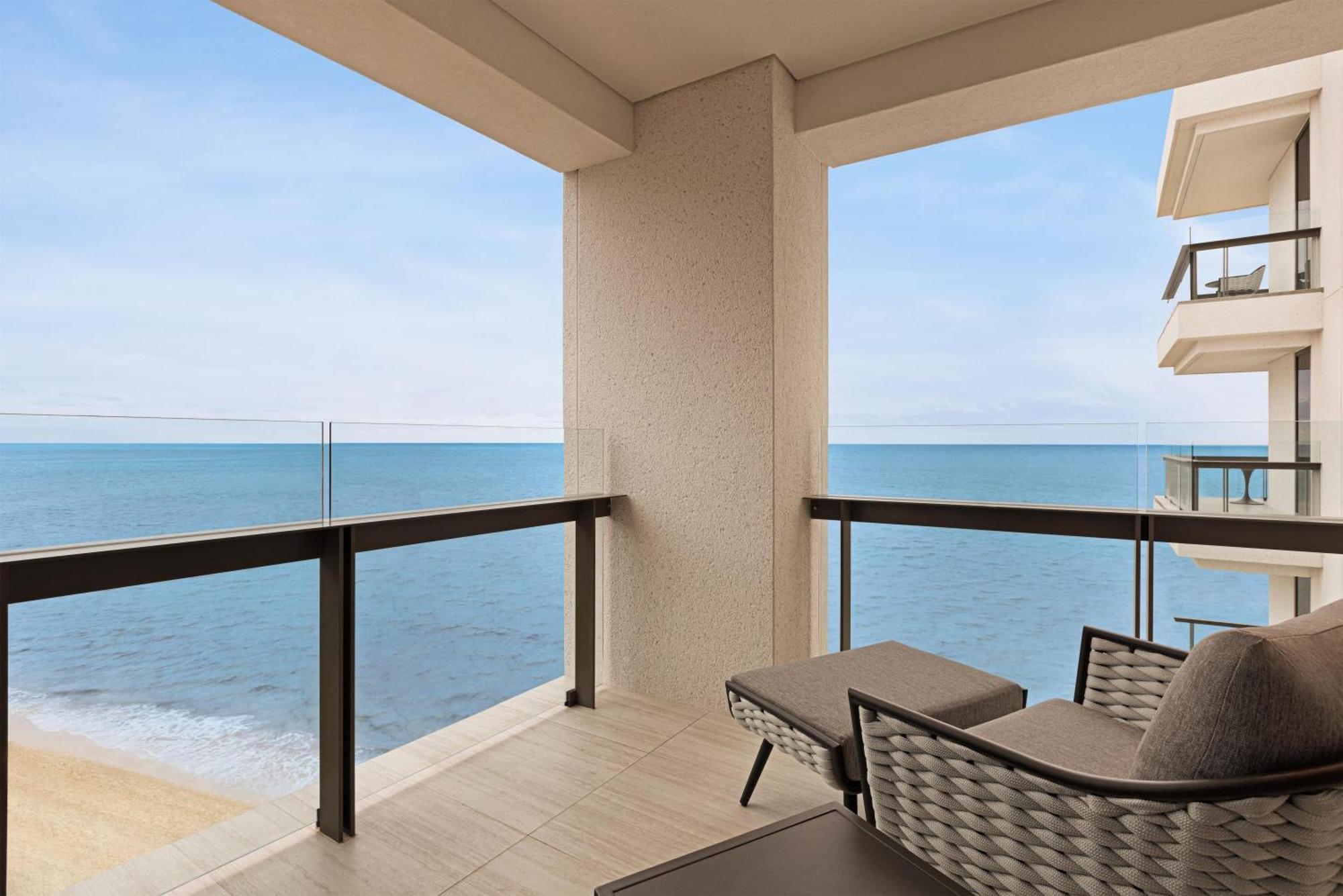 Suite Deluxe con cama extragrande - Frente al mar