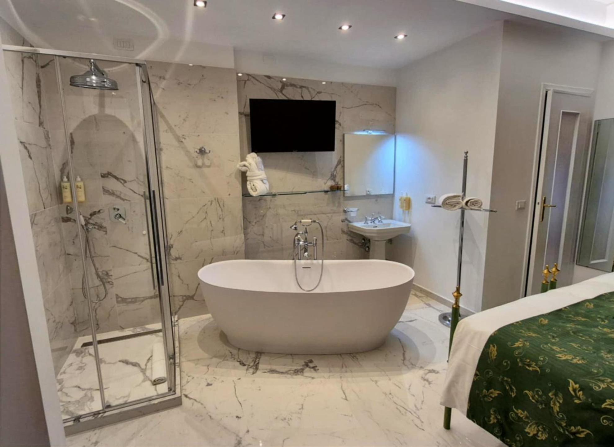 Deluxe Double Room Balcony