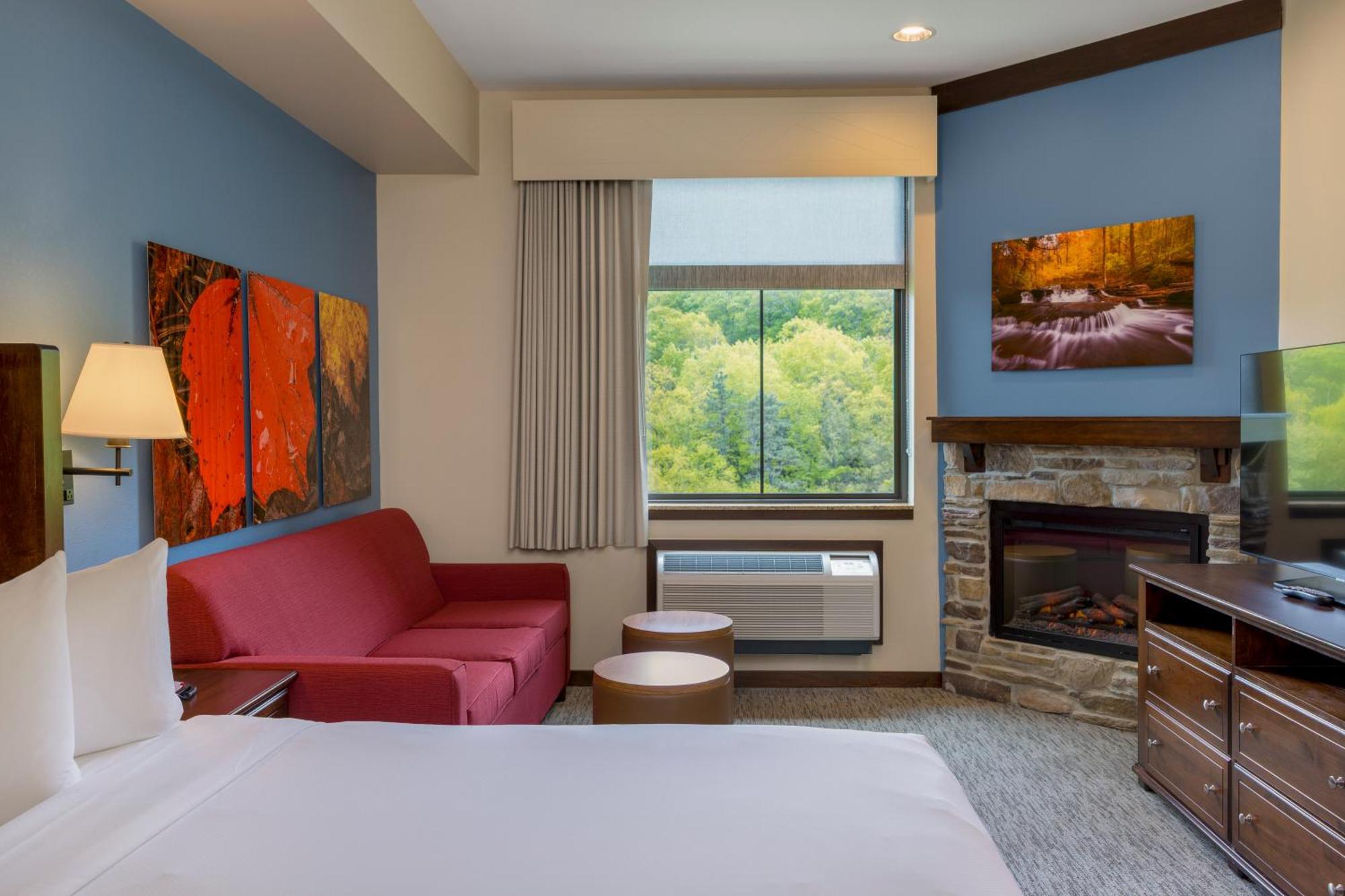 King Fireplace Suite