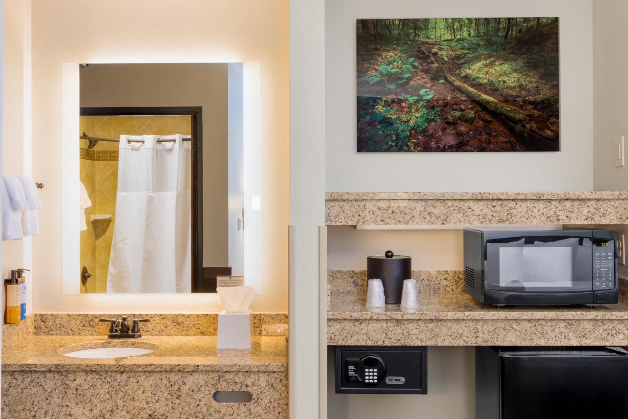 King Fireplace Suite