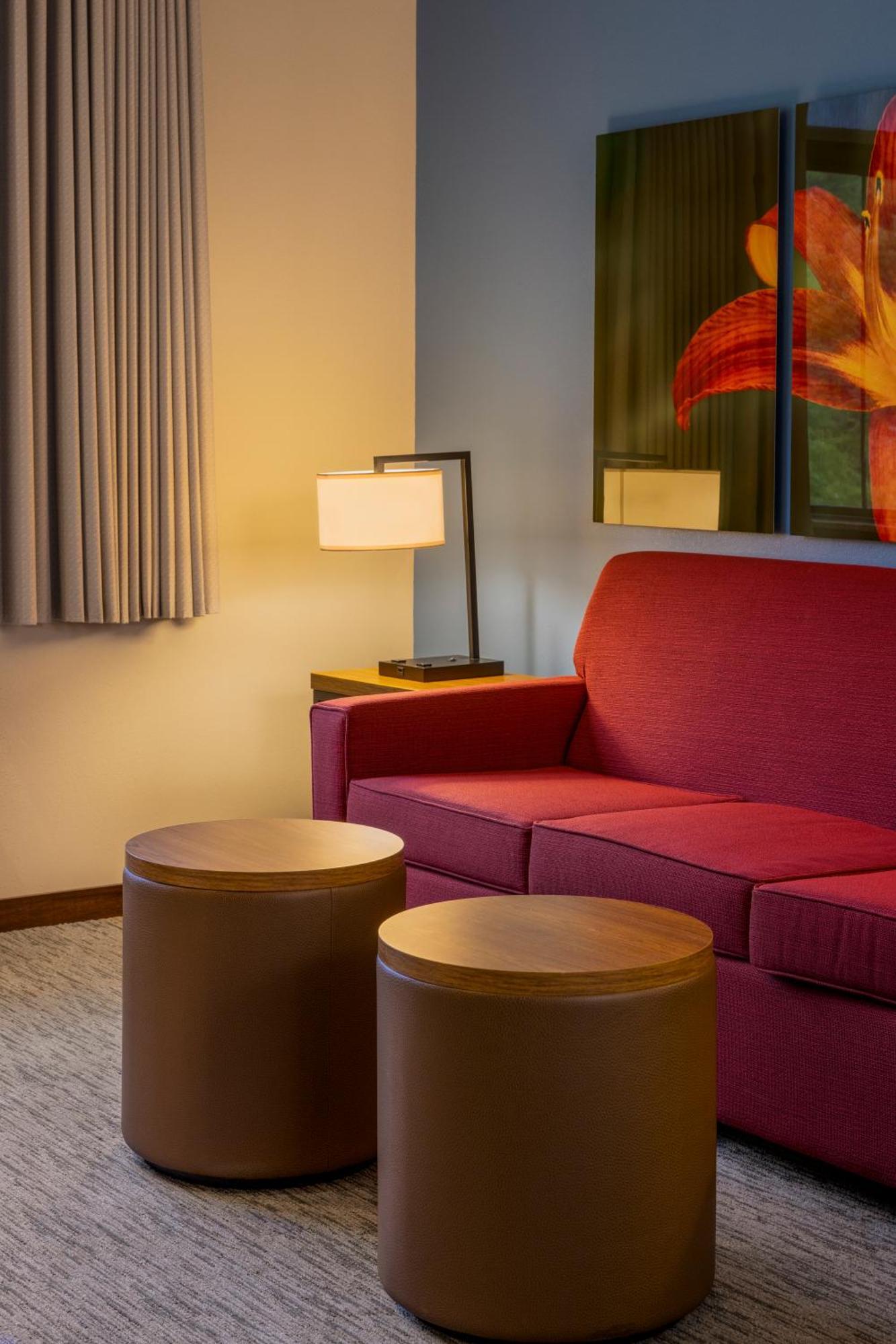 King Fireplace Suite