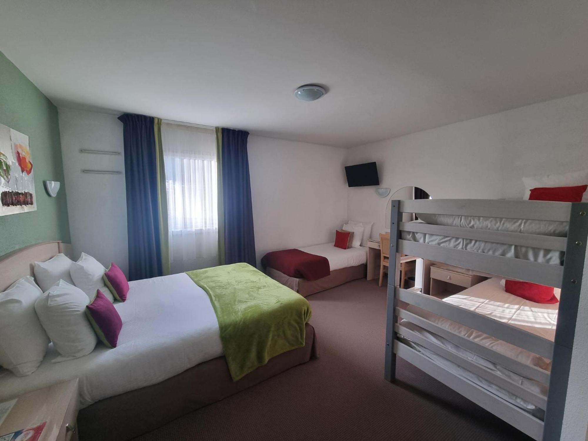 Superior Family Room,1758264149:JPEG