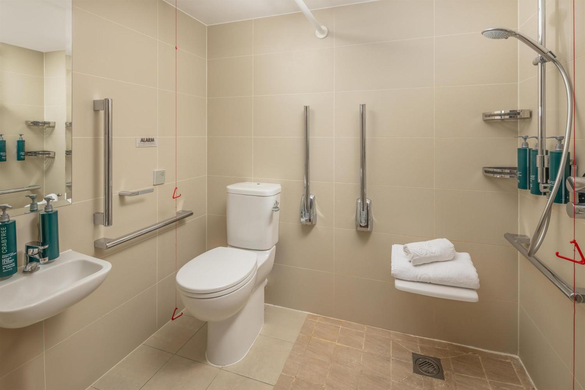 Queen Room Mobility Access