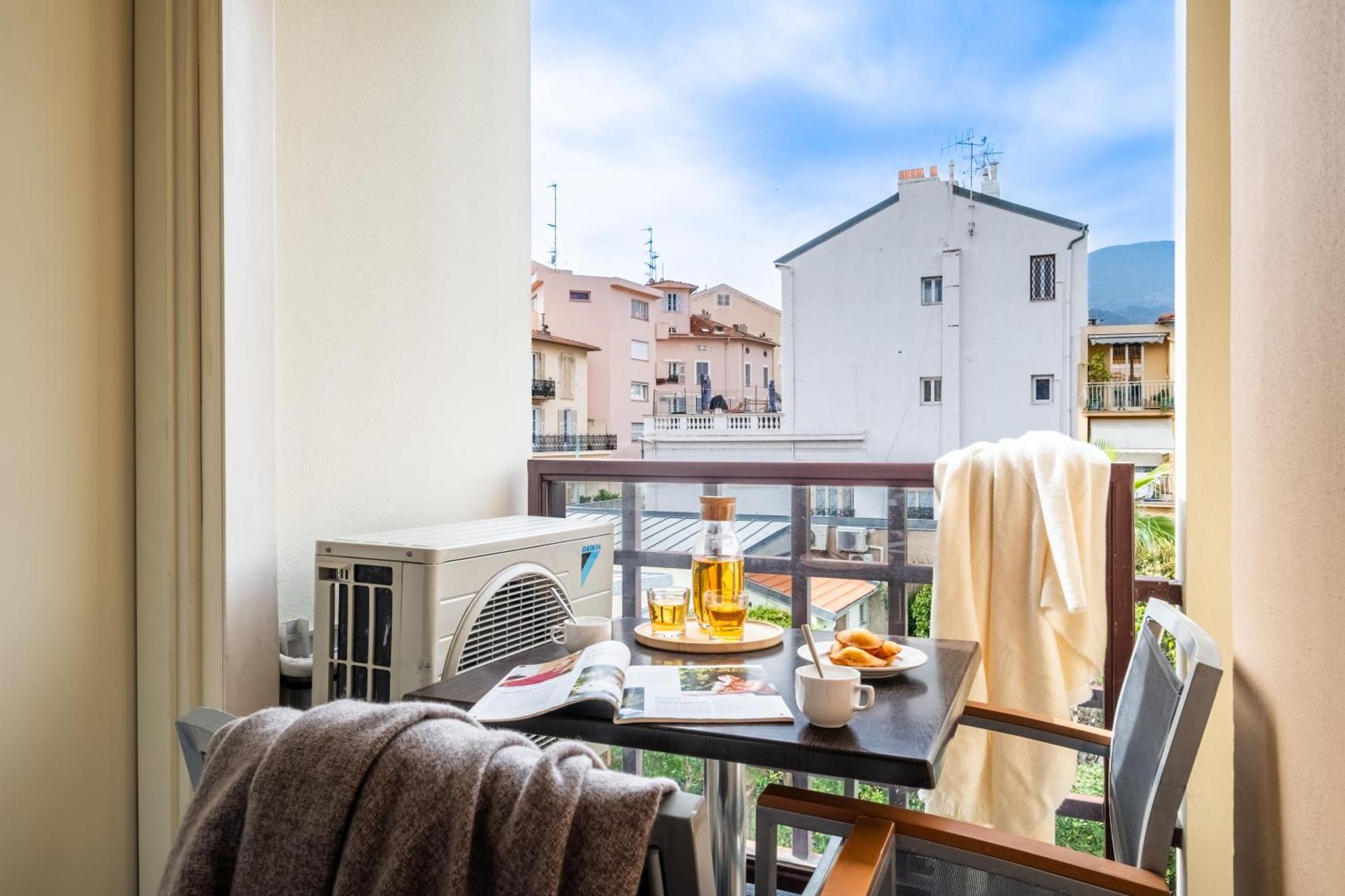 Superior Studio Sleepling Alcove Air Conditioning Balcony