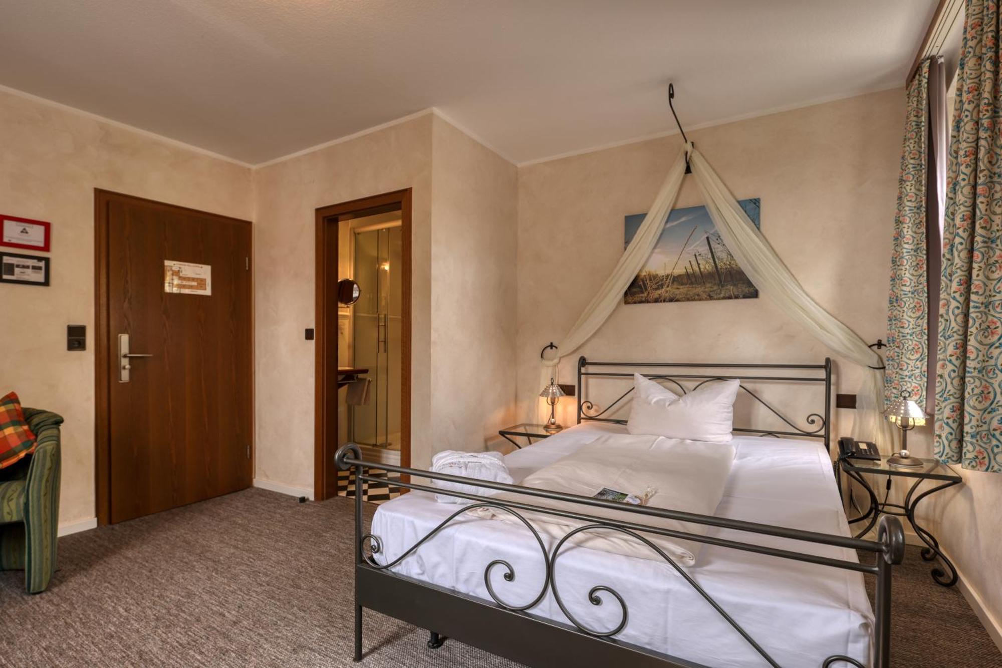 Large Single Room