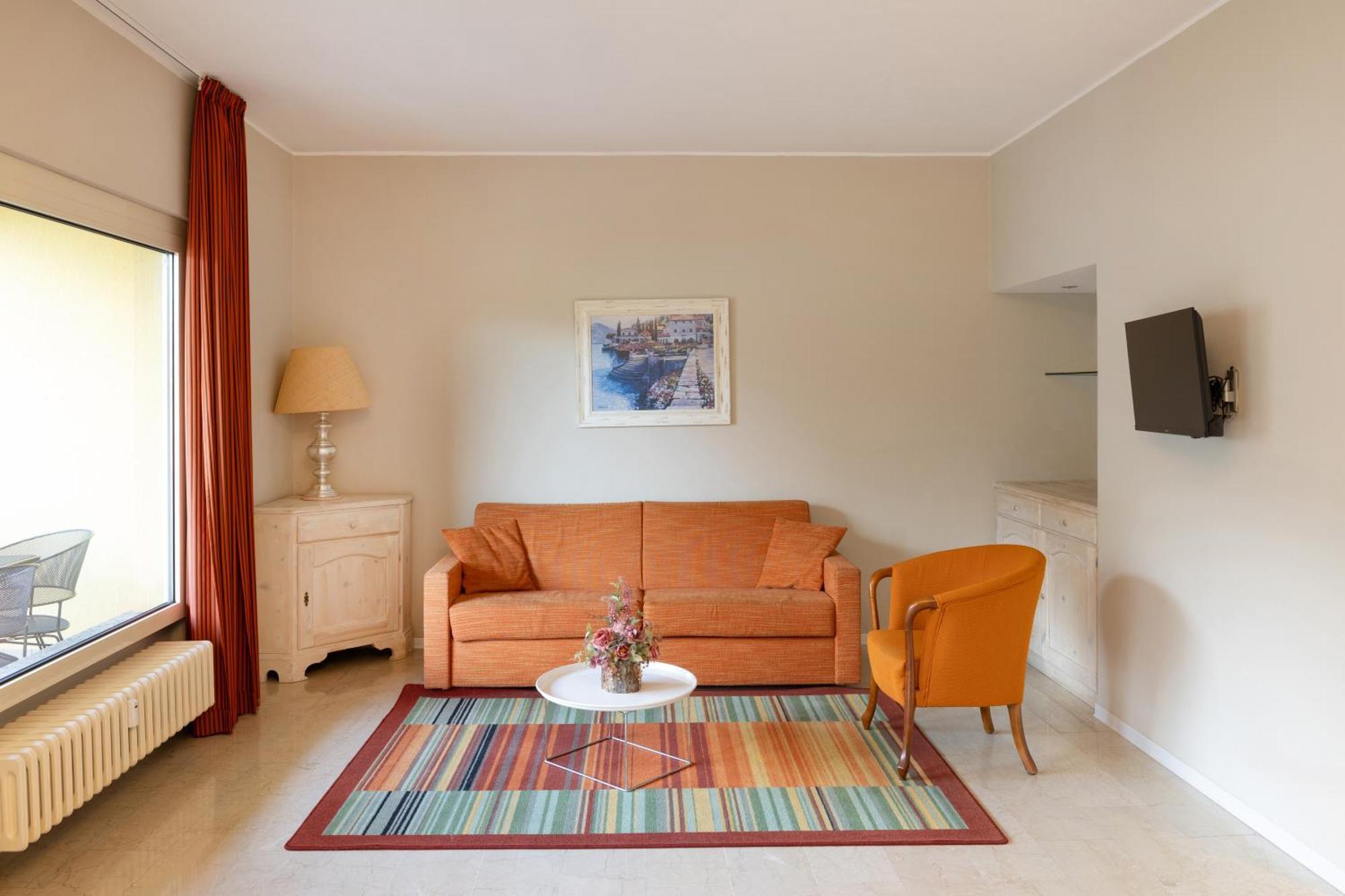 Triple One-Bedroom Suite Lake View