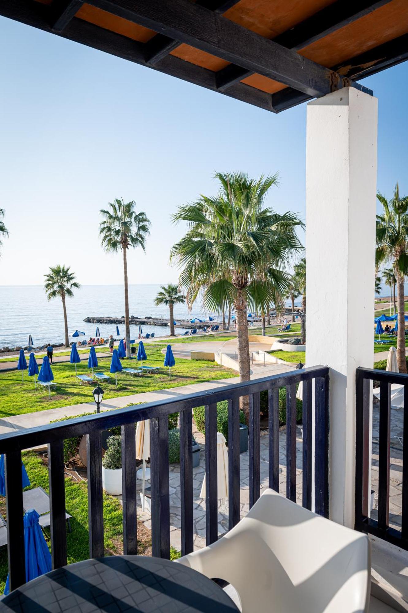 Superior One-Bedroom Apartment Sea View
