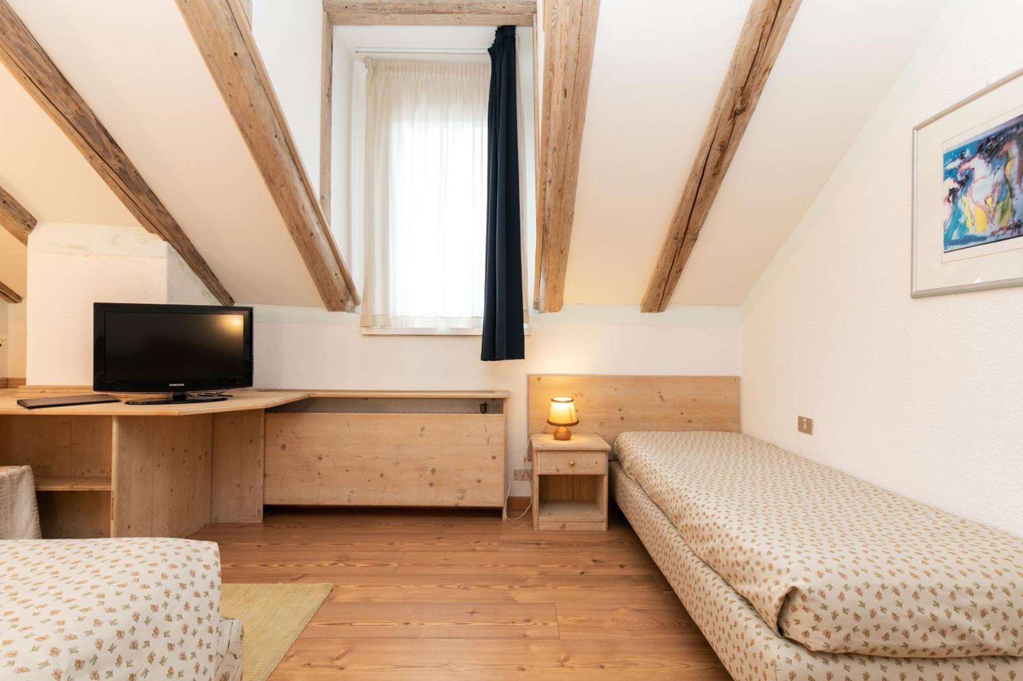 Superior Triple Room,1758290341:JPEG