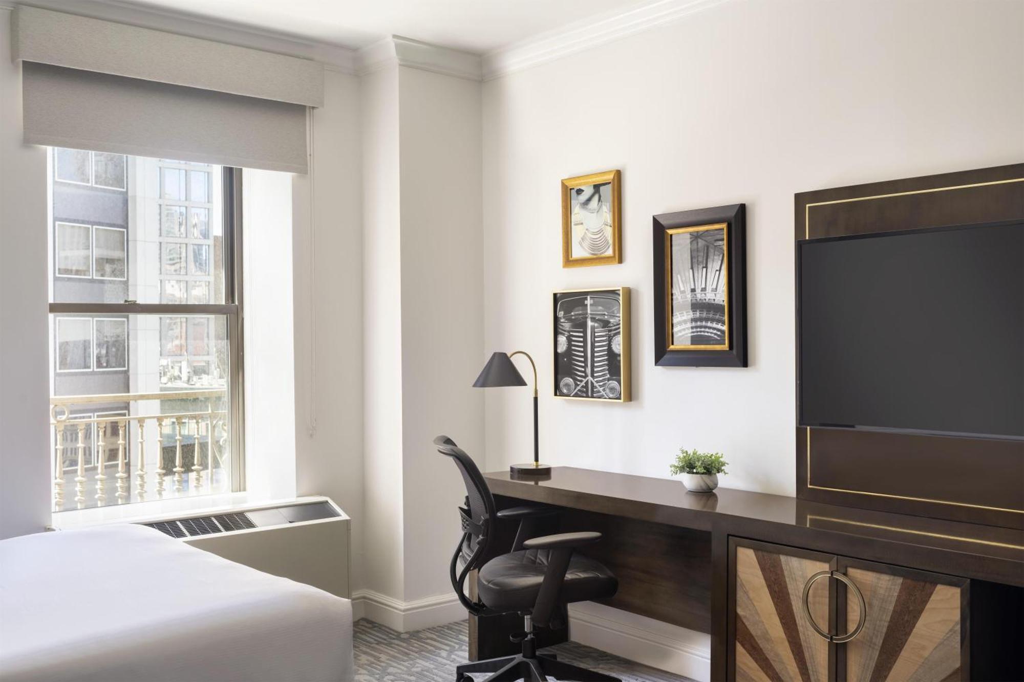 Double Room Two Double Beds Mobility Accessible Tub