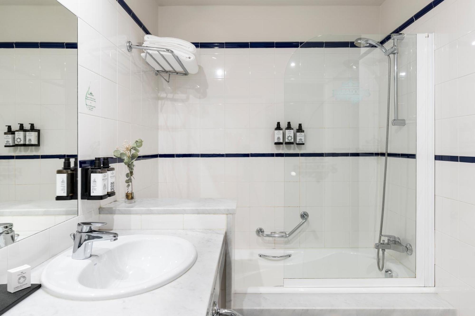 Standard Double Room,1758291573:JPEG