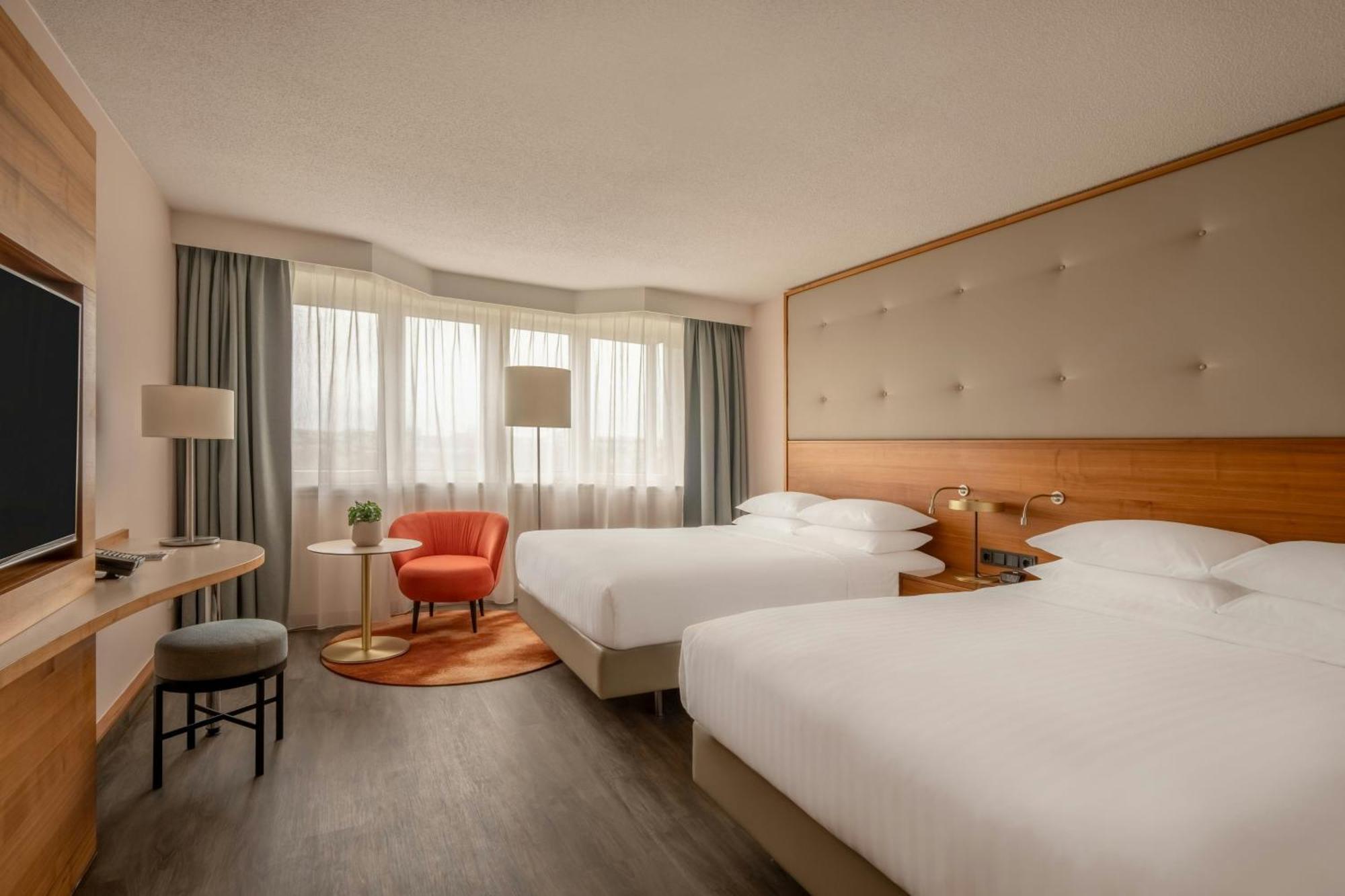 Superior Double Room Two Double Beds Park View