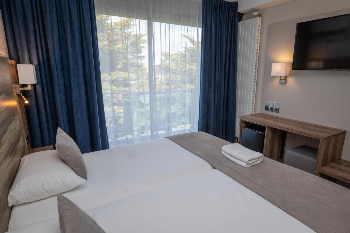 Elegance Double Room Garden View
