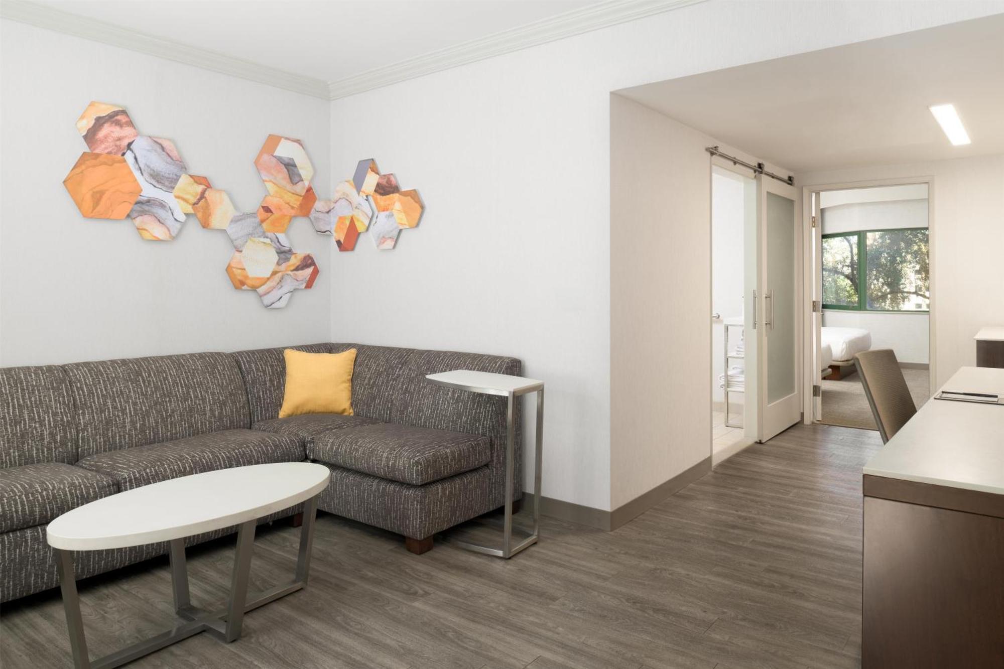 One-Bedroom Suite One Queen Bed Tub Mobility Accessible