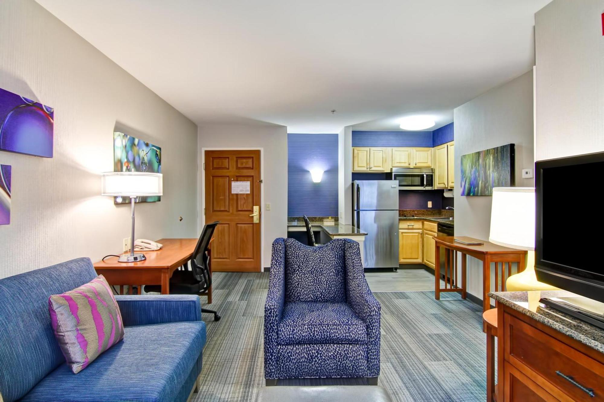 One-Bedroom King Suite Sofa Bed Non-Smoking