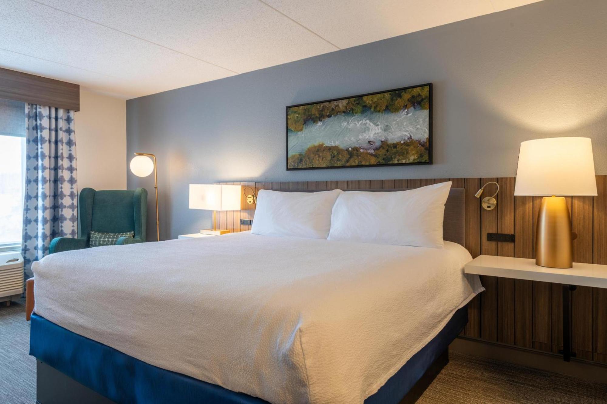 Queen Junior Suite