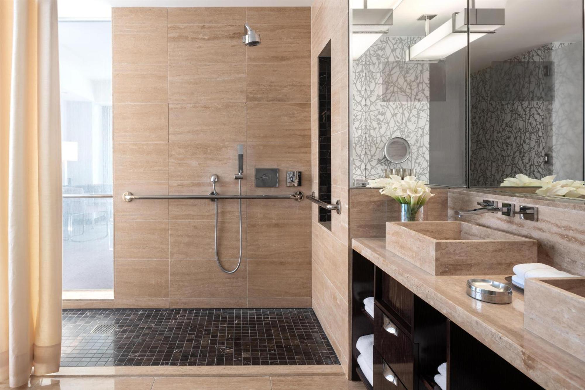 Deluxe King Room Mobility Hearing Access