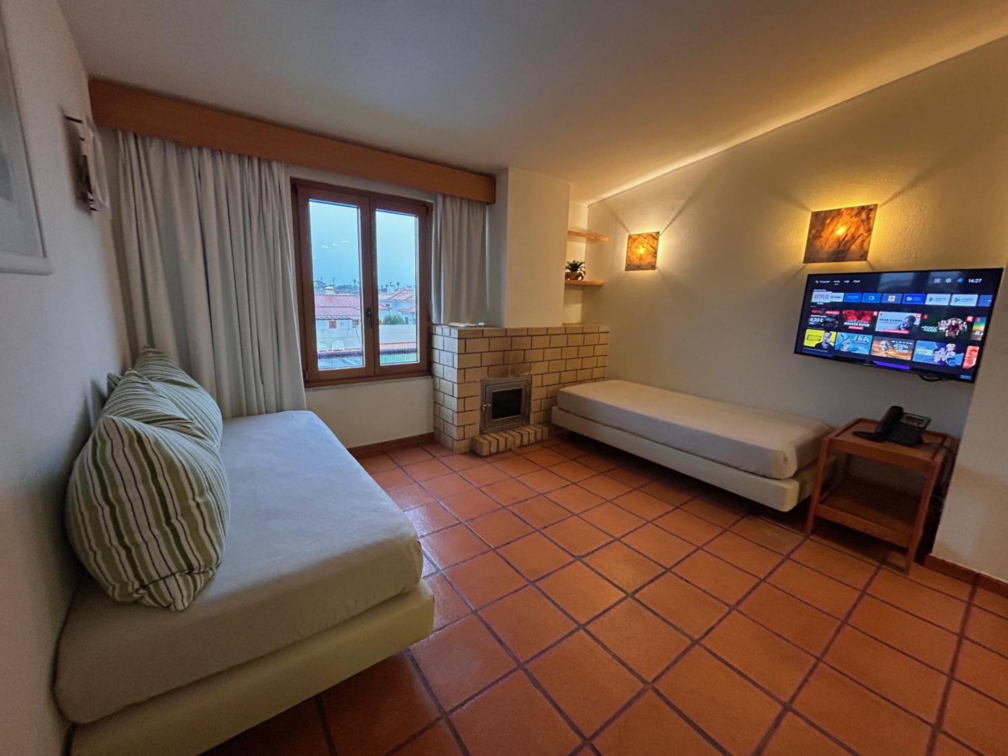 Apartamento com 1 Quarto