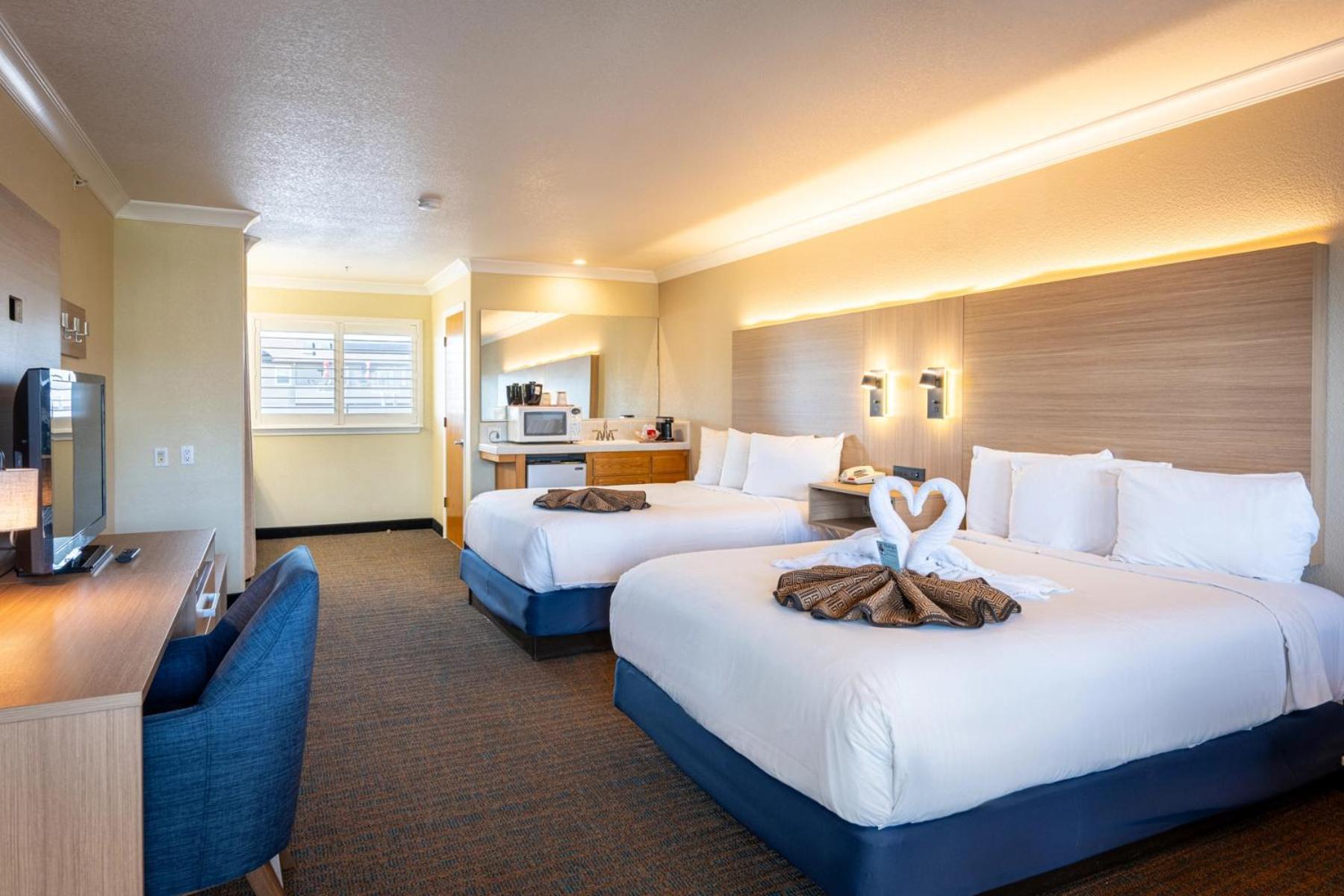 Queen Room Two Queen Beds