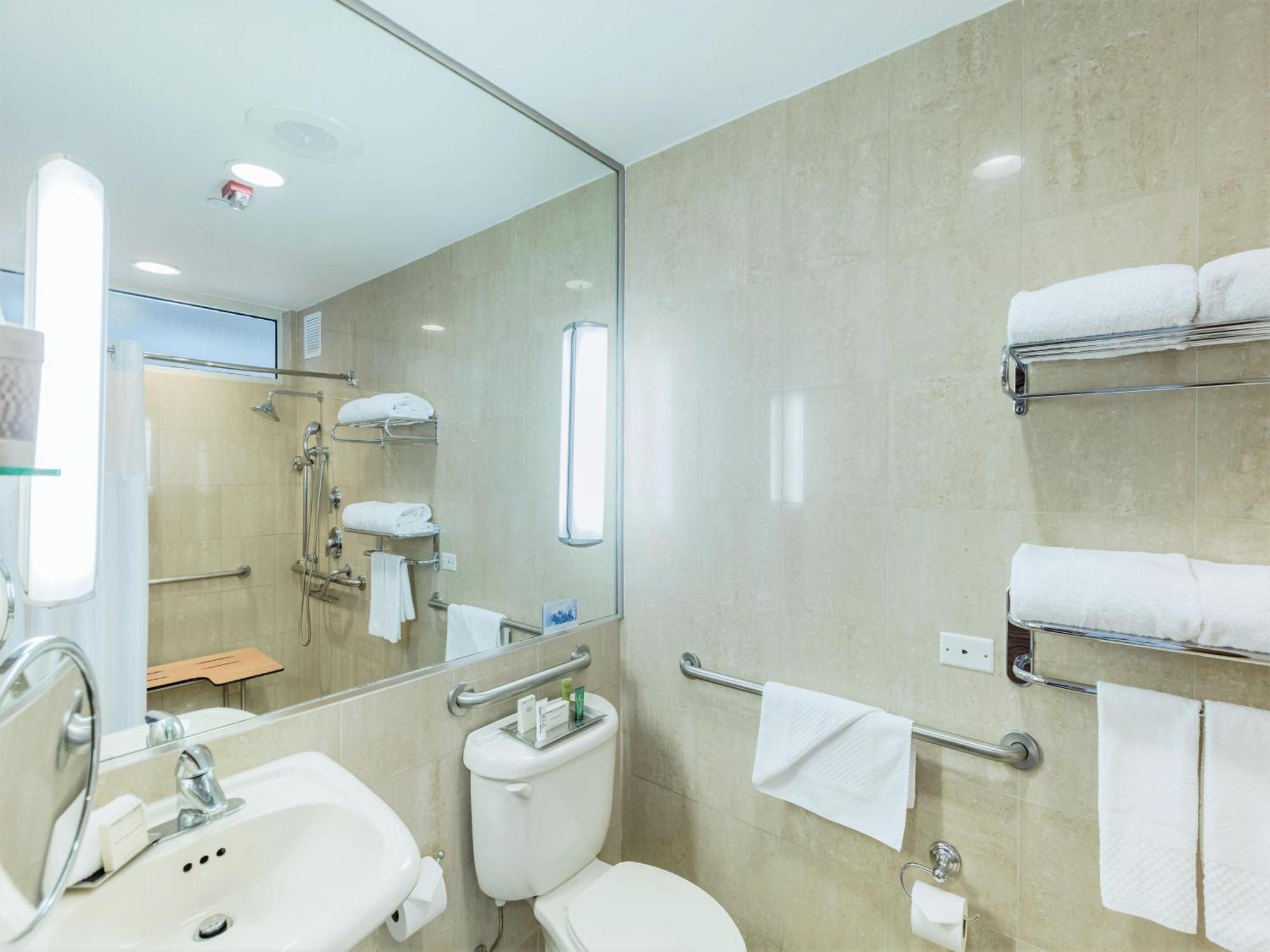 Double Room with Ocean View - Mobility Accessible,1758314320:JPEG