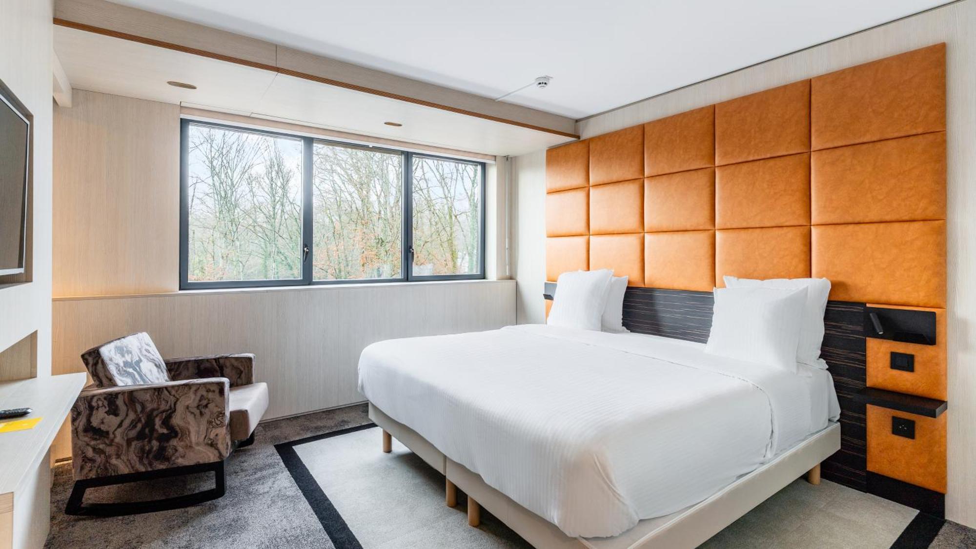 2 Bedrooms Suite 1 King Bed 2 Single Beds 50Sqm Wifi Bathtub