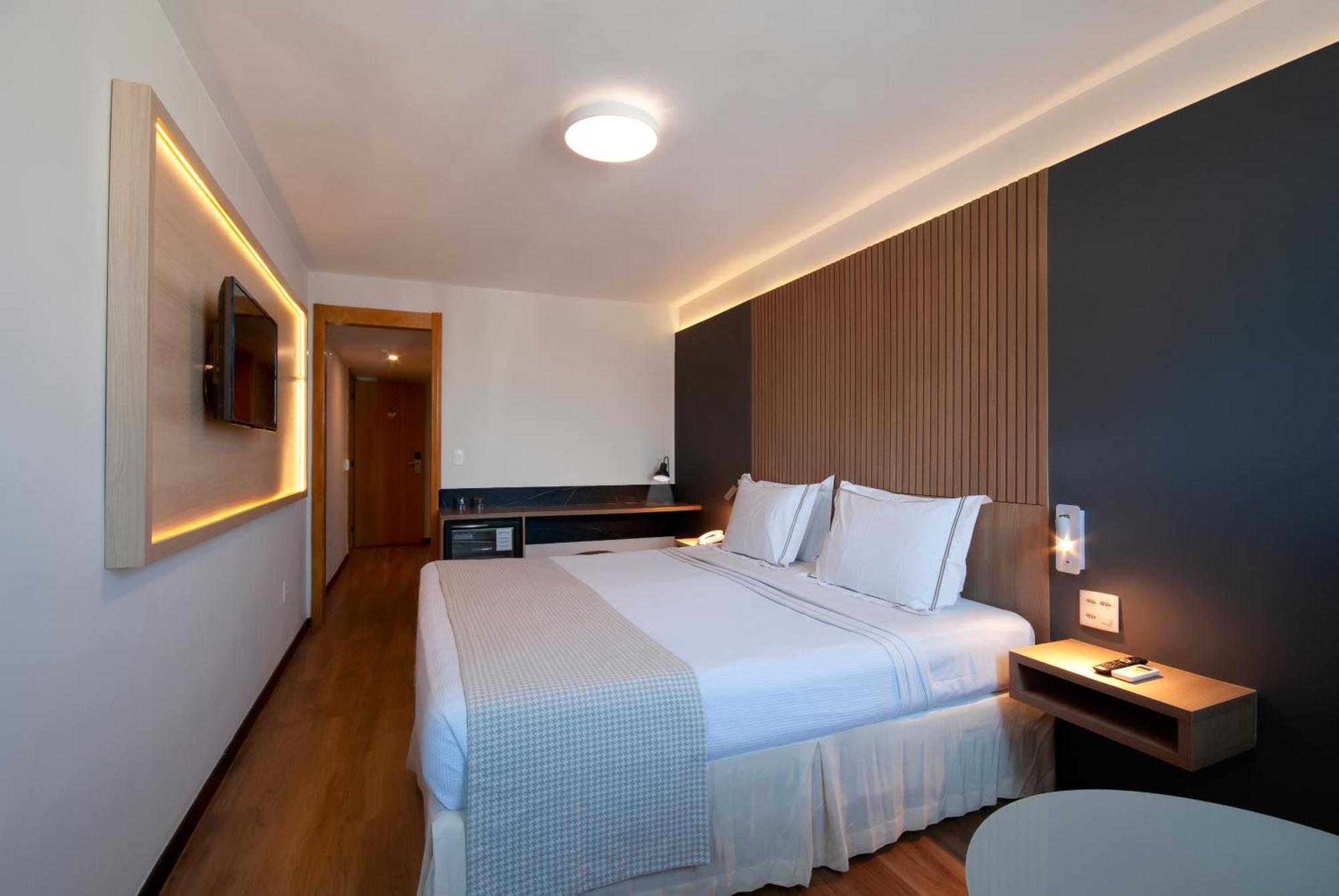 Deluxe Double or Twin Room Spa Bath