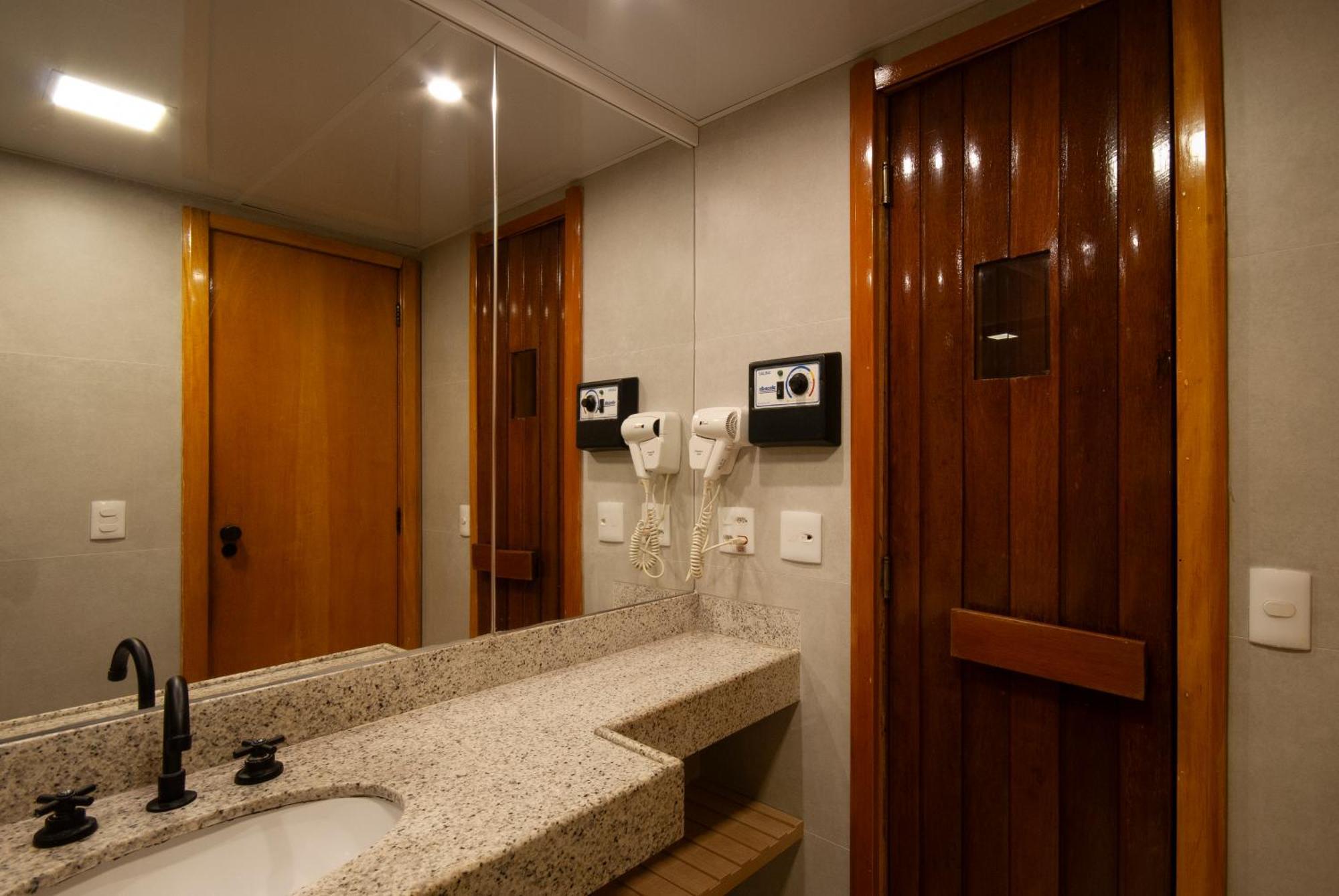 Deluxe Double or Twin Room Spa Bath