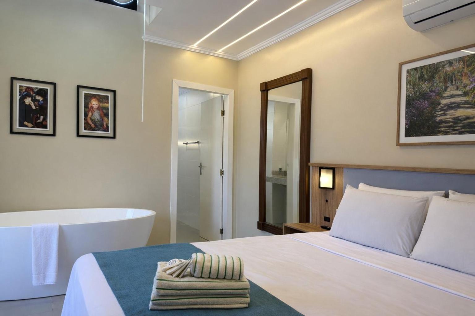 Queen Suite Spa Bath