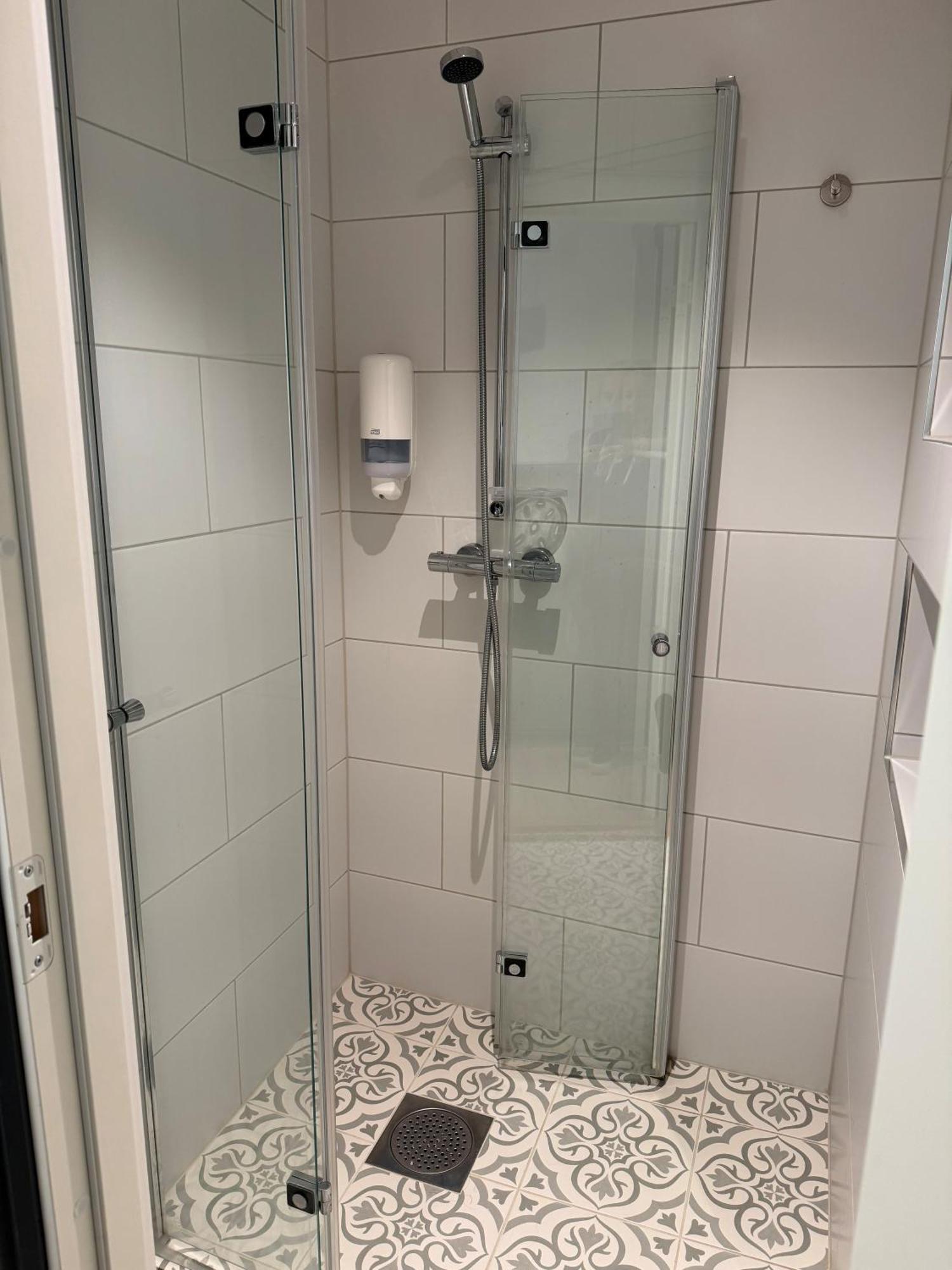 Budget Single Room