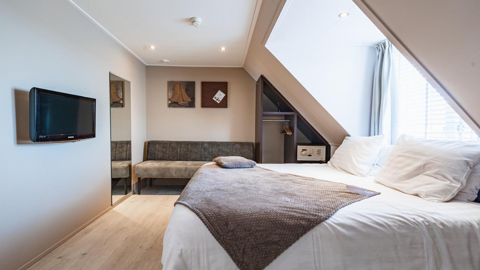 Comfort Double or Twin Room Lake view