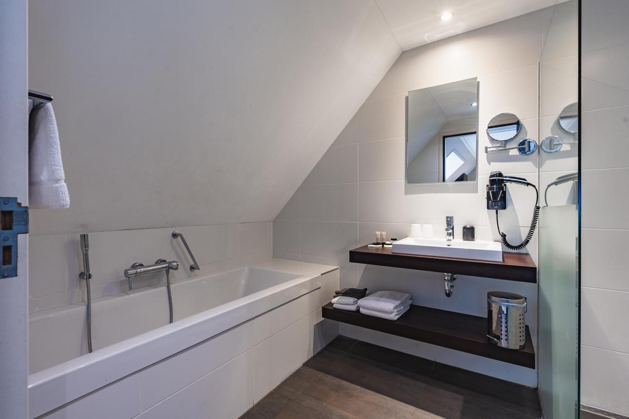 Comfort Double or Twin Room Lake view